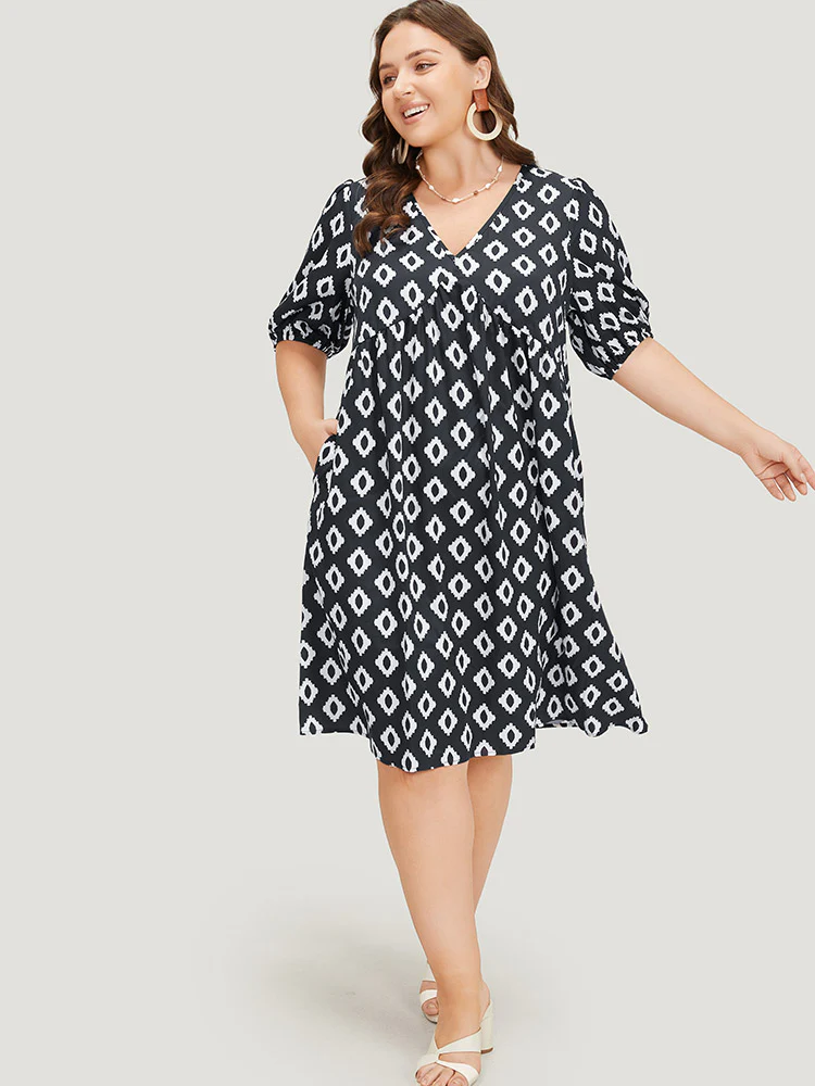 Geometric Print Gathered Pocket Puff Sleeve Dress - Image 4