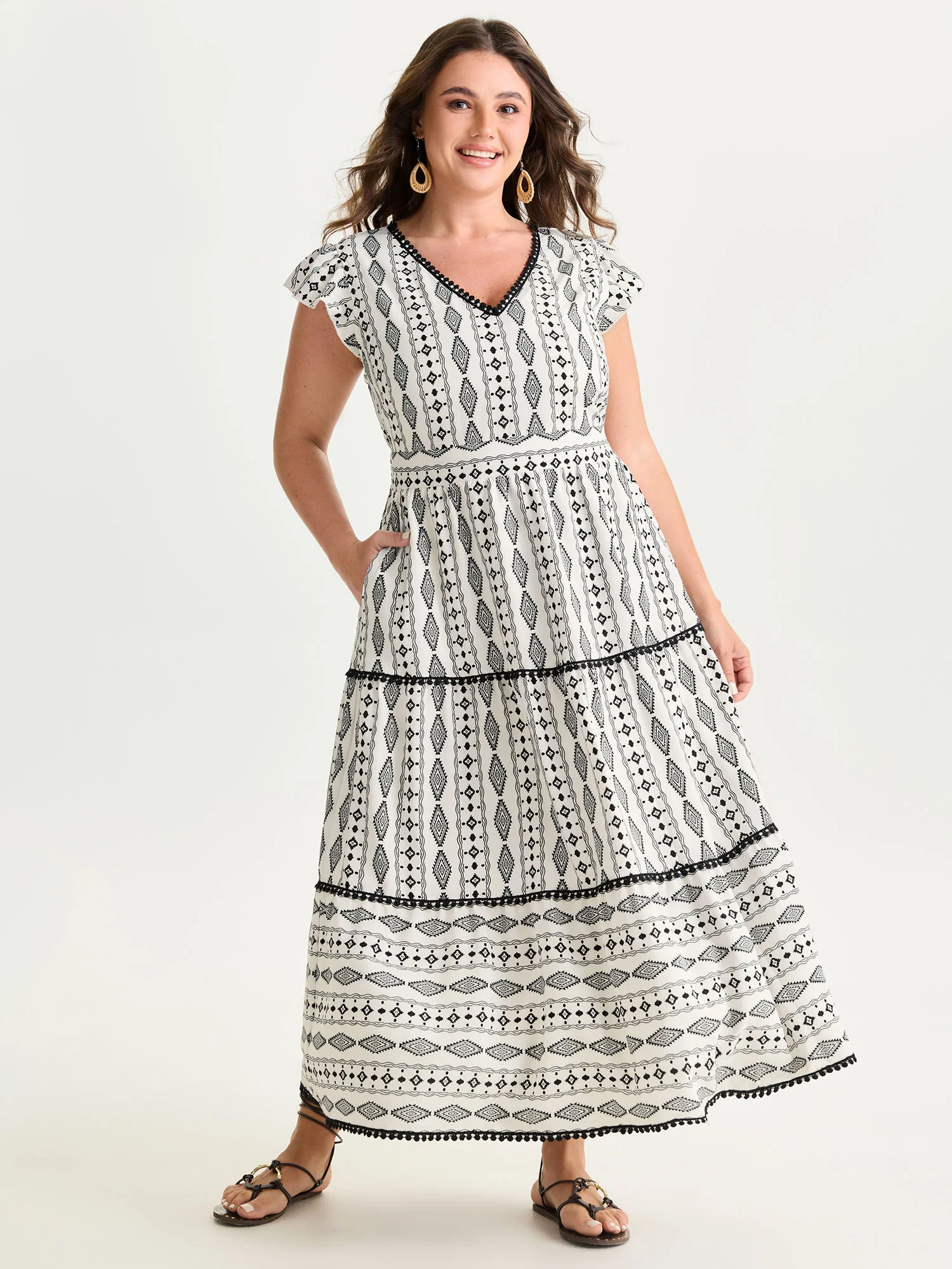 Geometric Print Lace Trim Tiered Maxi Dress - Image 3