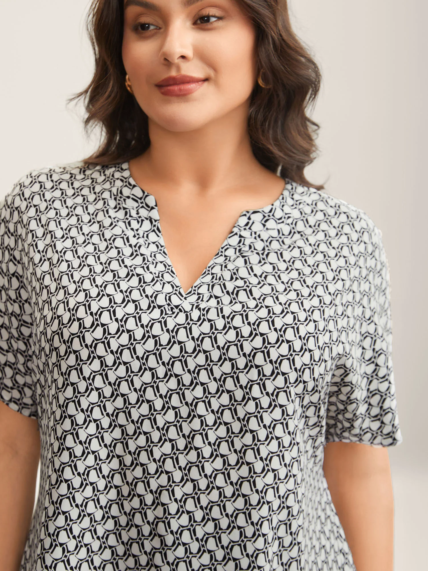 Geometric Print Notched Collar Blouse - Image 2