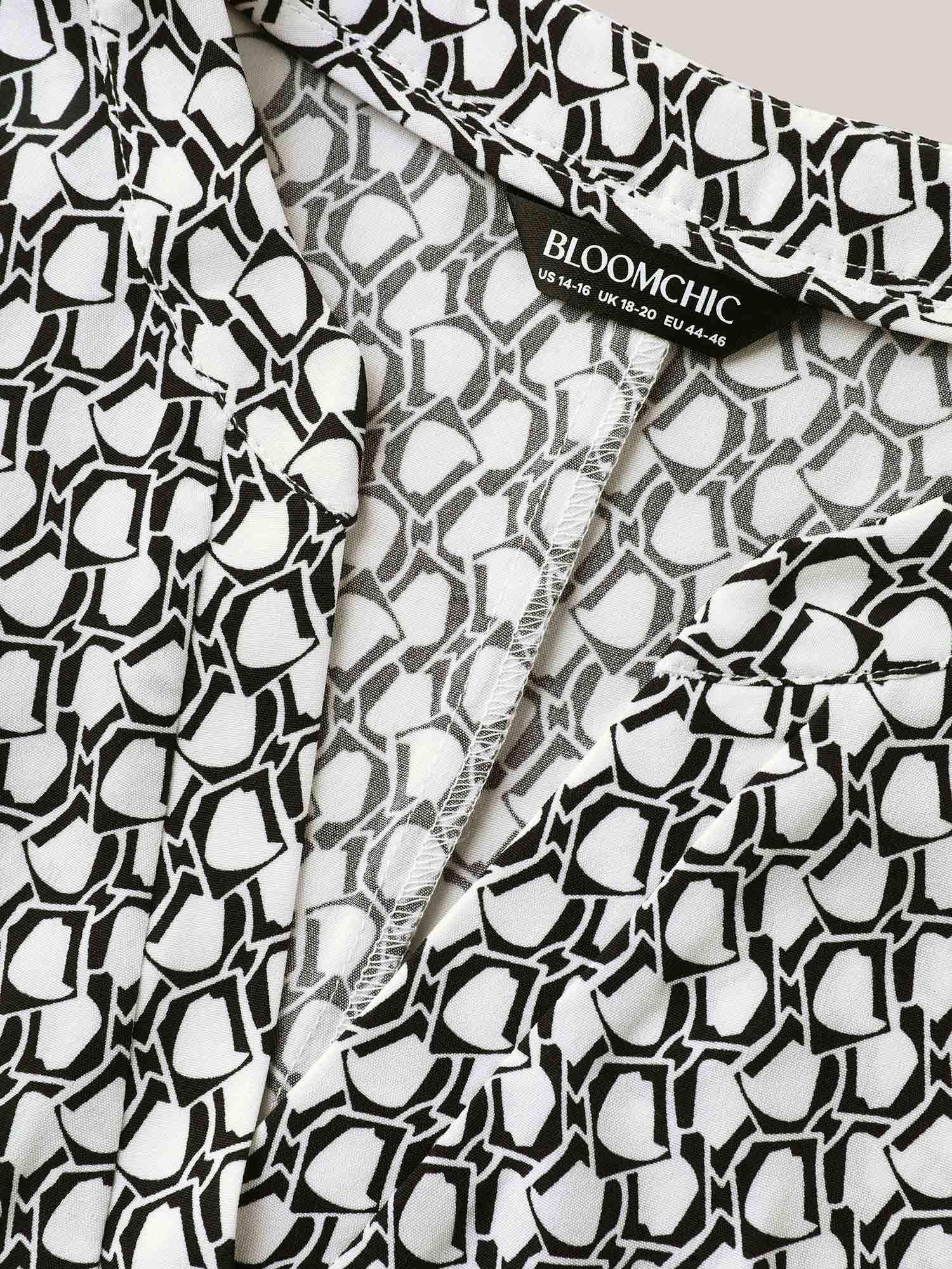 Geometric Print Notched Collar Blouse - Image 5