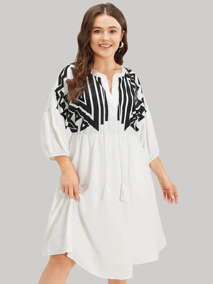 Geometric Print Notched Ties Tassels Elastic Cuffs Dress - Image 3