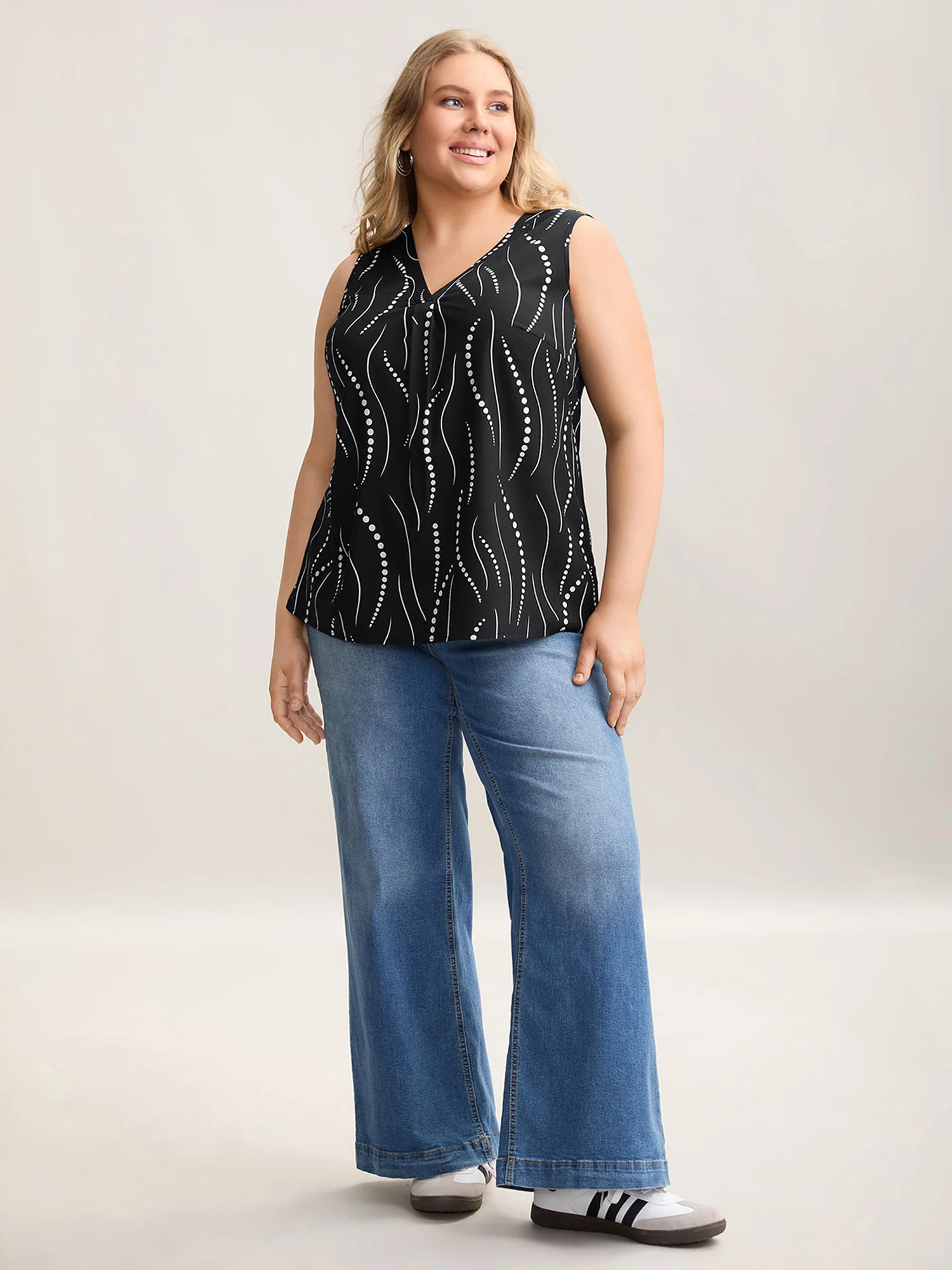 Geometric Print Pleated Front Sleeveless Top - Image 3