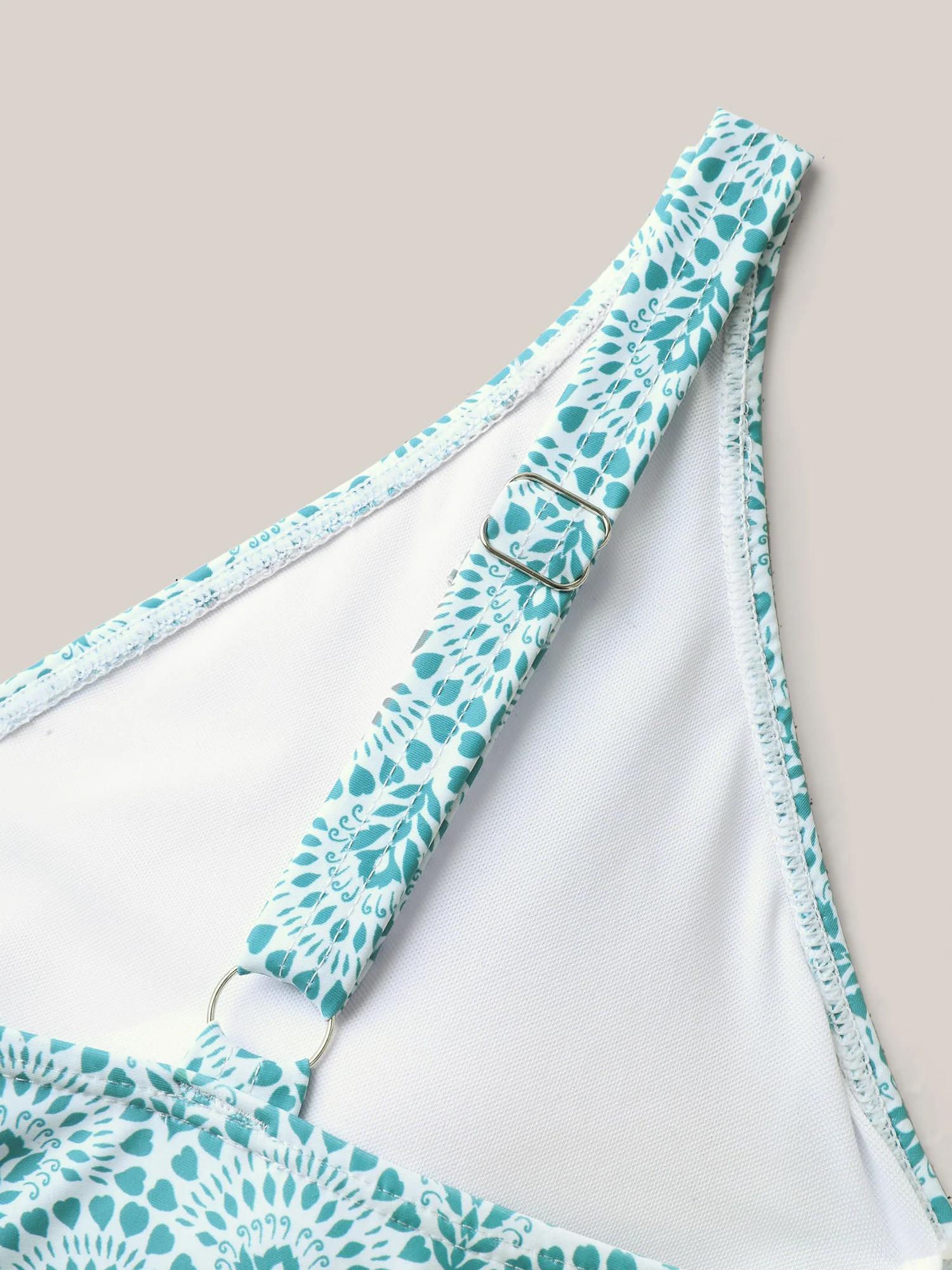 Geometric Print Surplice One-Piece Swimsuit - Image 5
