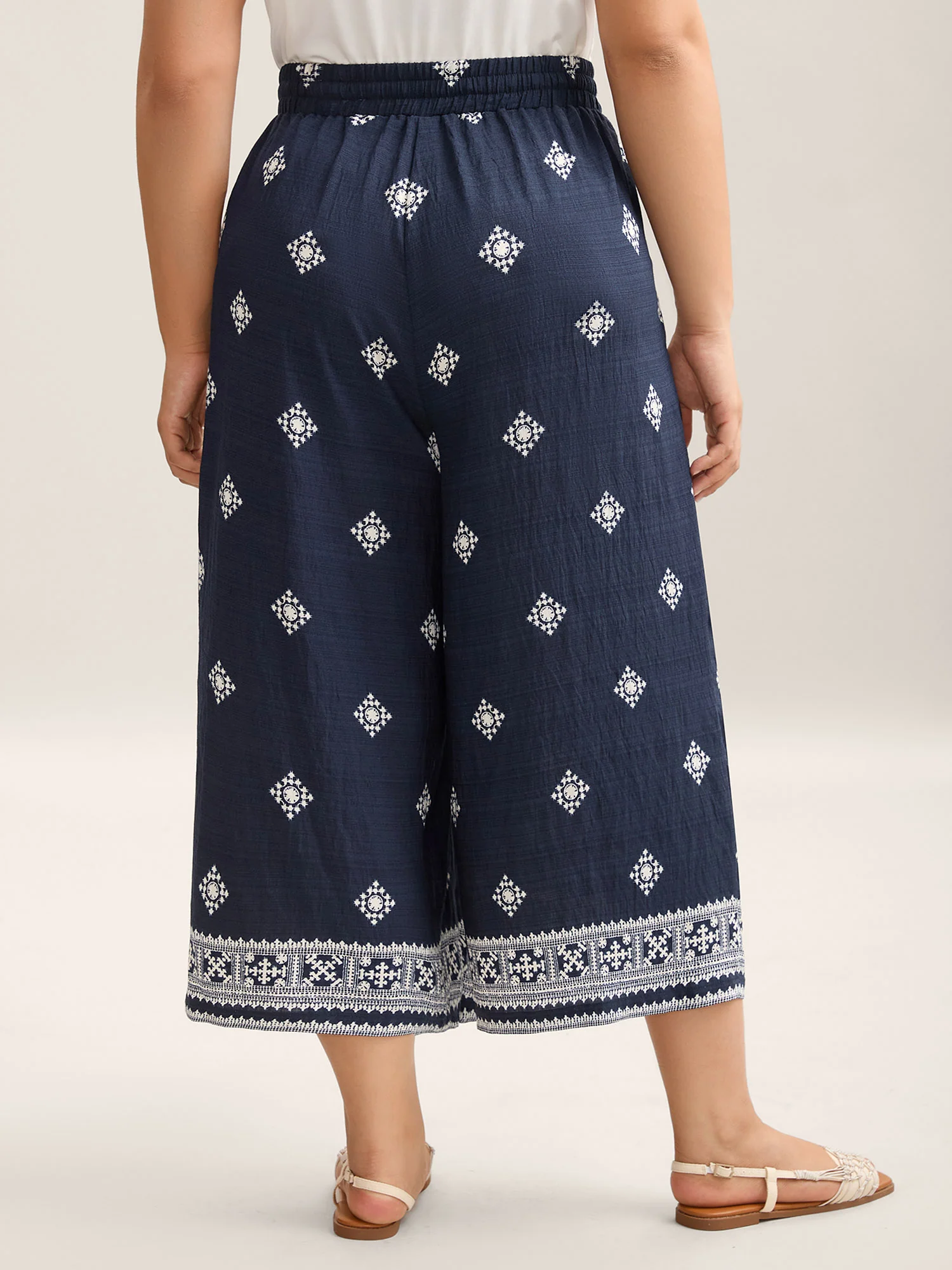 Geometric Print Tied Wide-Leg Pants - Image 3