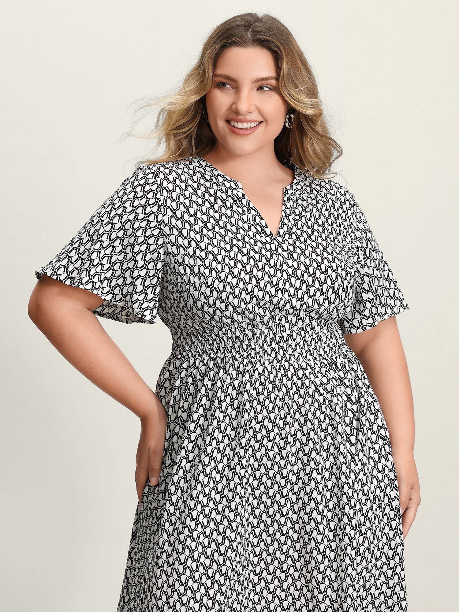 Geometric Print Waist-Cinched Tiered Midi Dress - Image 17