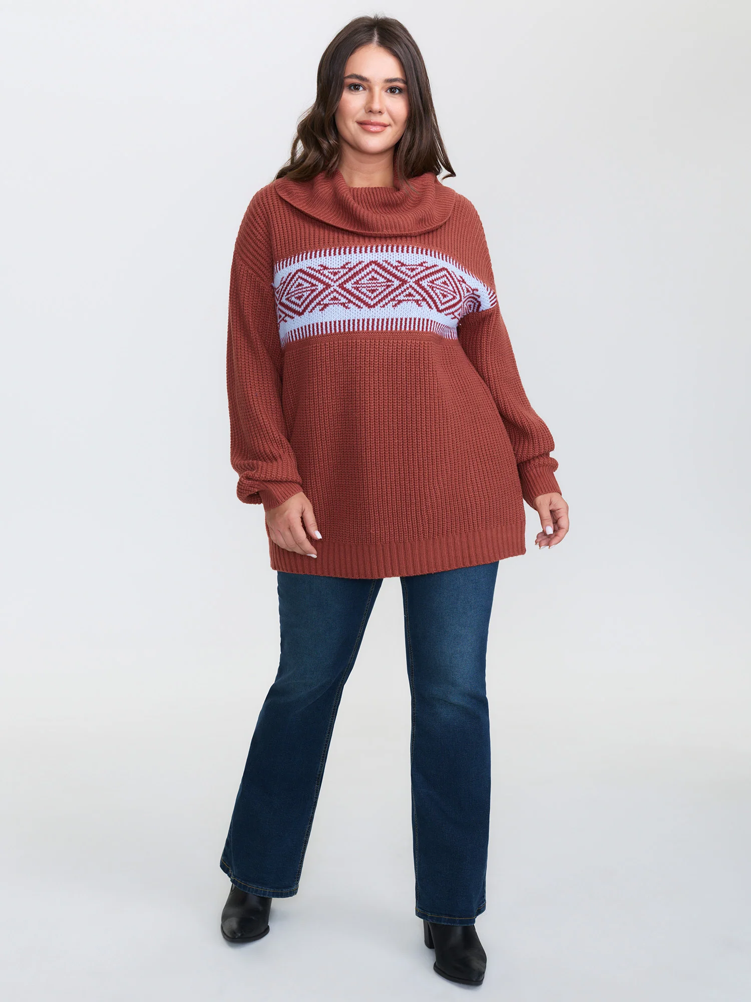 Geometric Snowflake Drape Turtleneck Pullover - Image 3