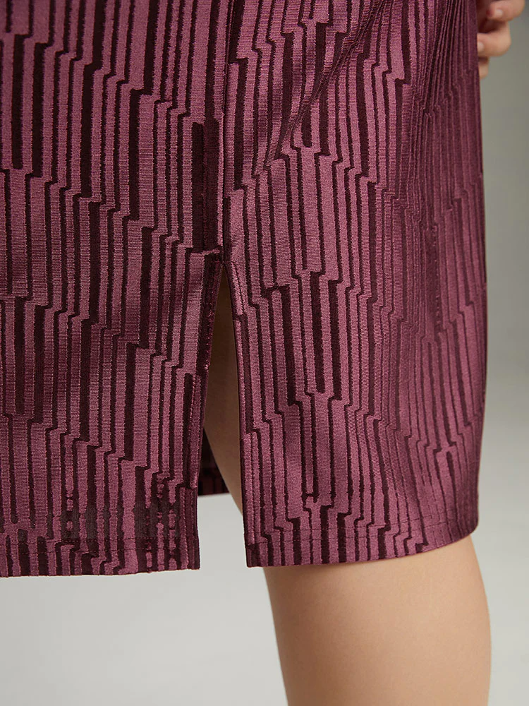 Geometric Velvet Belted Split Hem Dress - Image 9