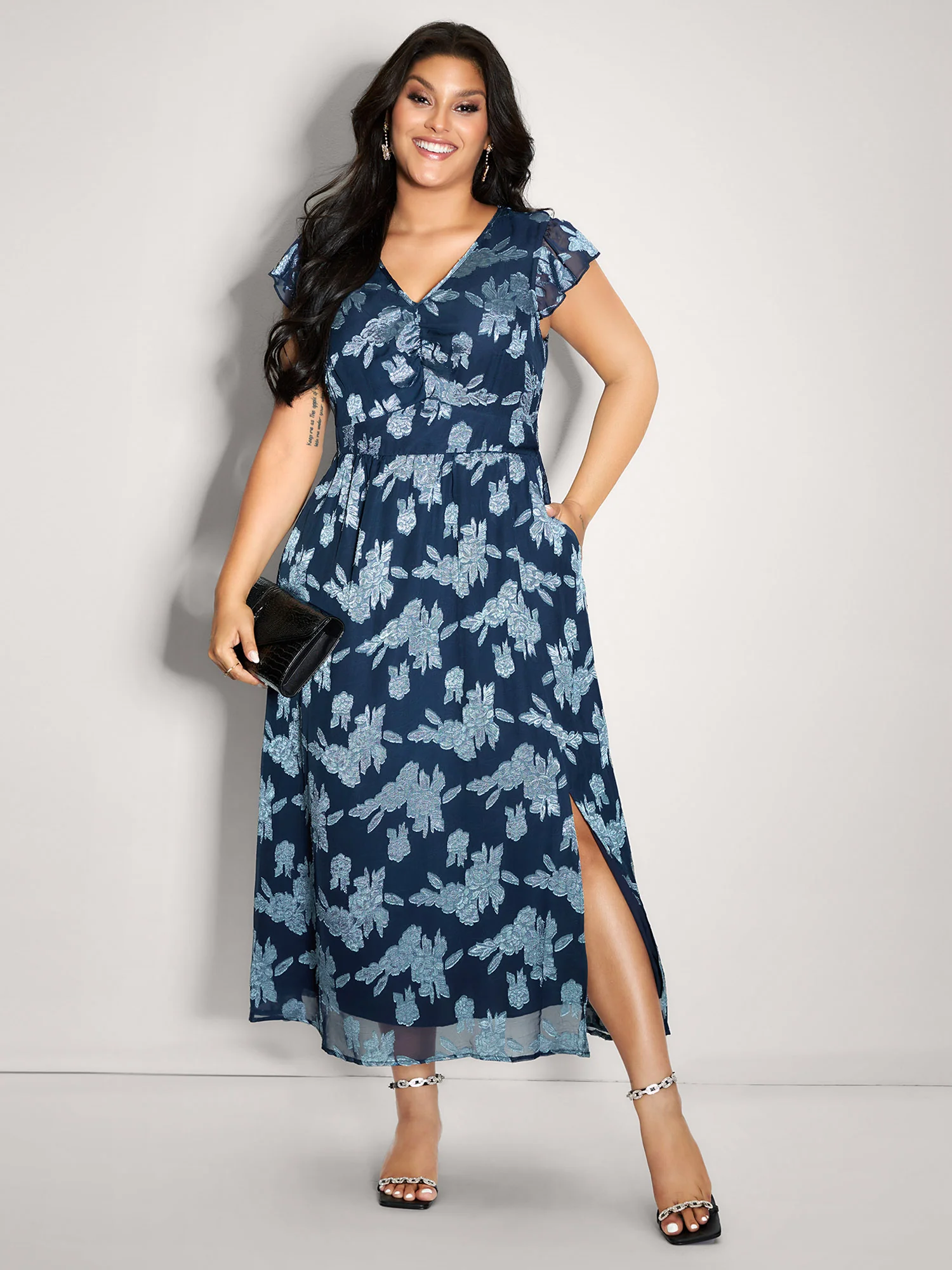Geometrical Jacquard Textured Shirred Maxi Dress - Image 3