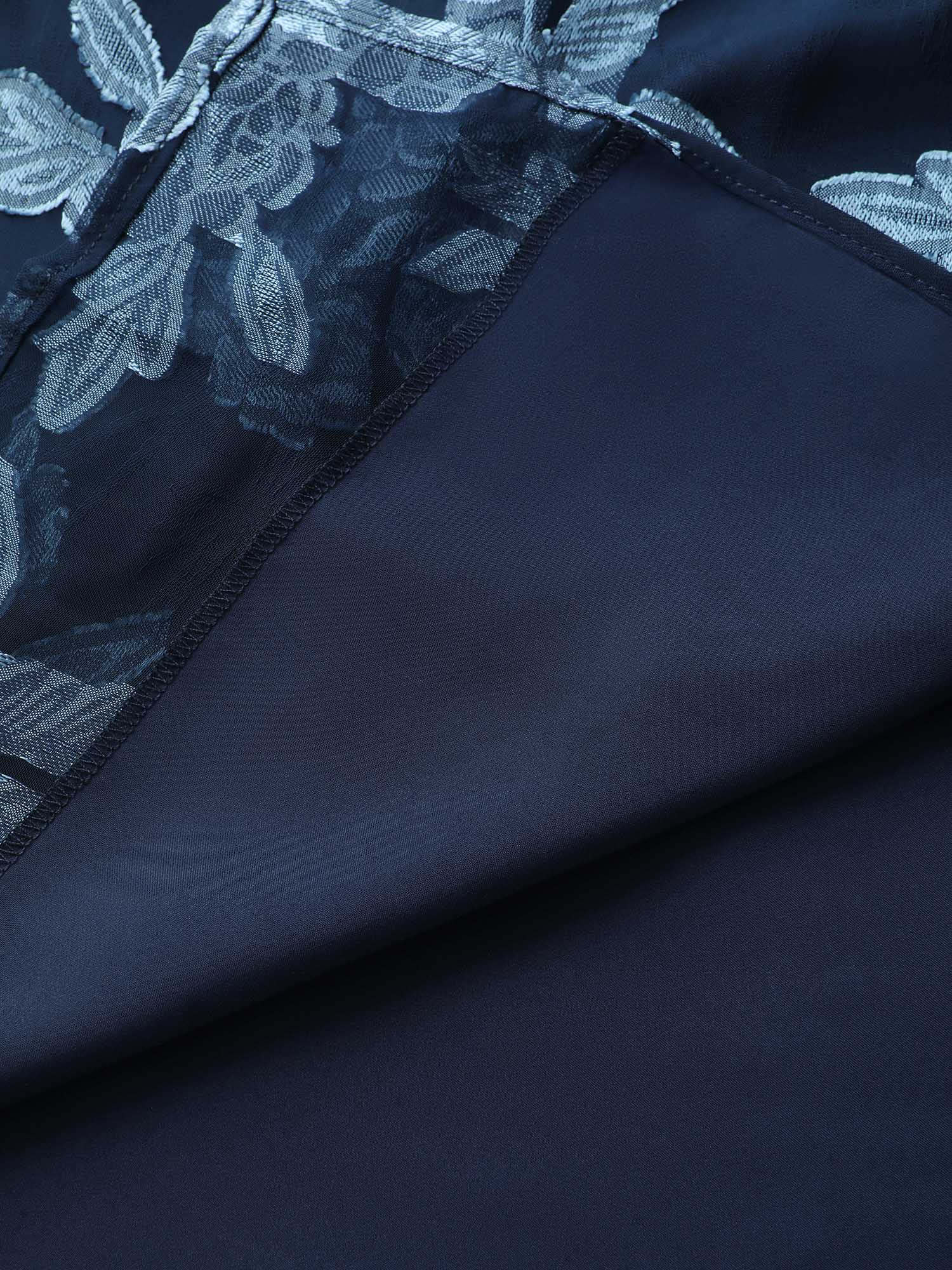 Geometrical Jacquard Textured Shirred Maxi Dress - Image 5