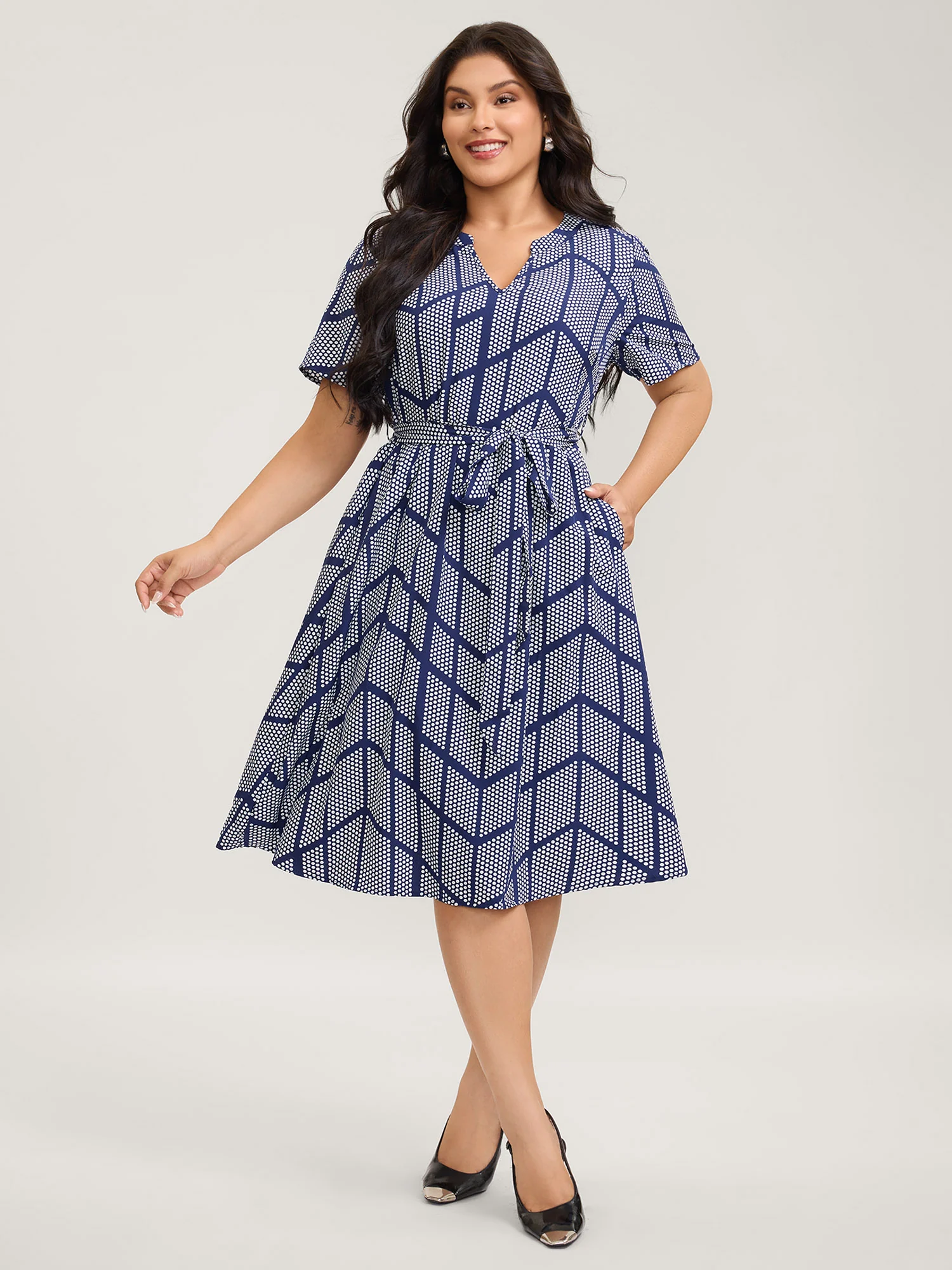 Geometrical Print Notched Collar Belted Midi Dress - Image 3