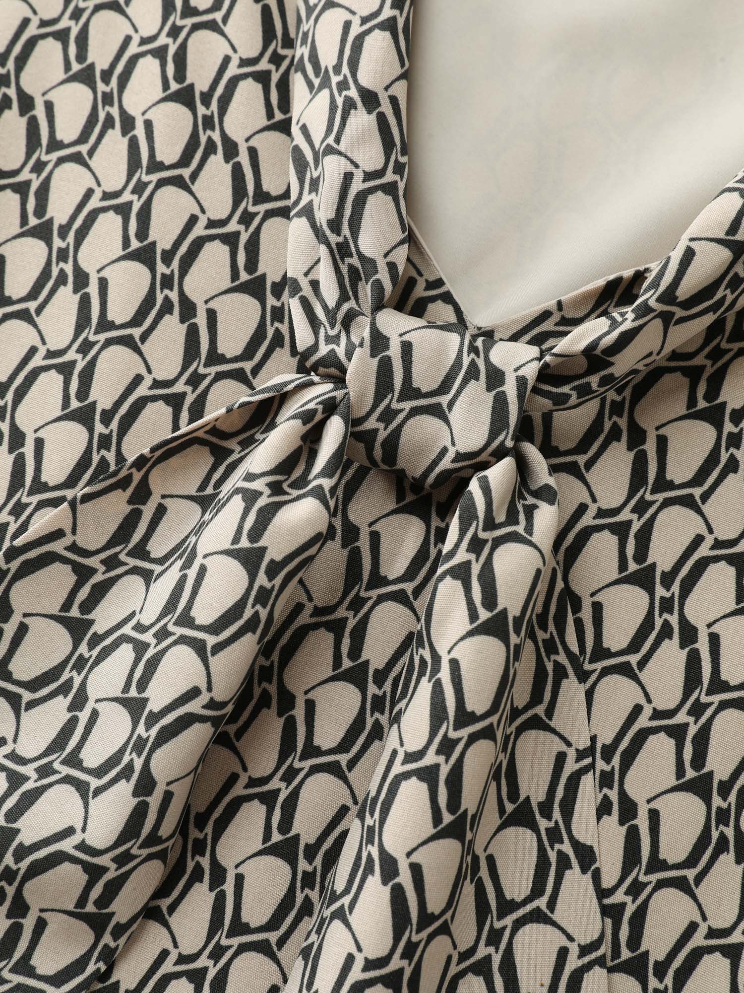 Geometrical Print Petal Sleeve Midi Dress - Image 6