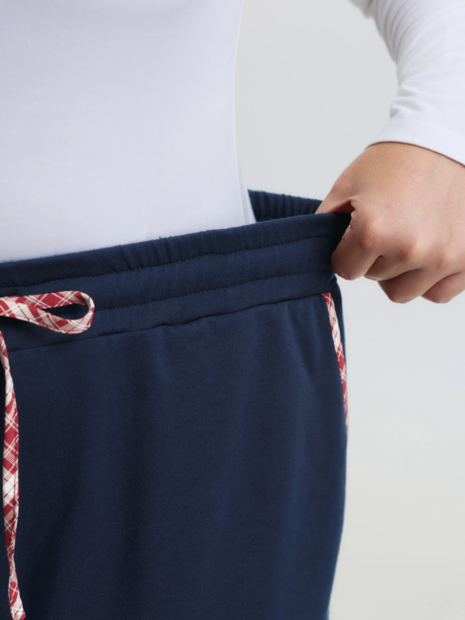 Gingham Edges Stretchy Drawstring Lounge Bottoms - Image 3