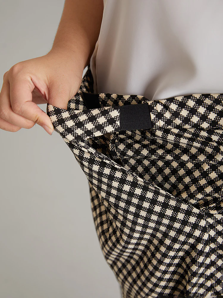 Gingham High Rise Elastic Waist Straight Leg Pants - Image 7