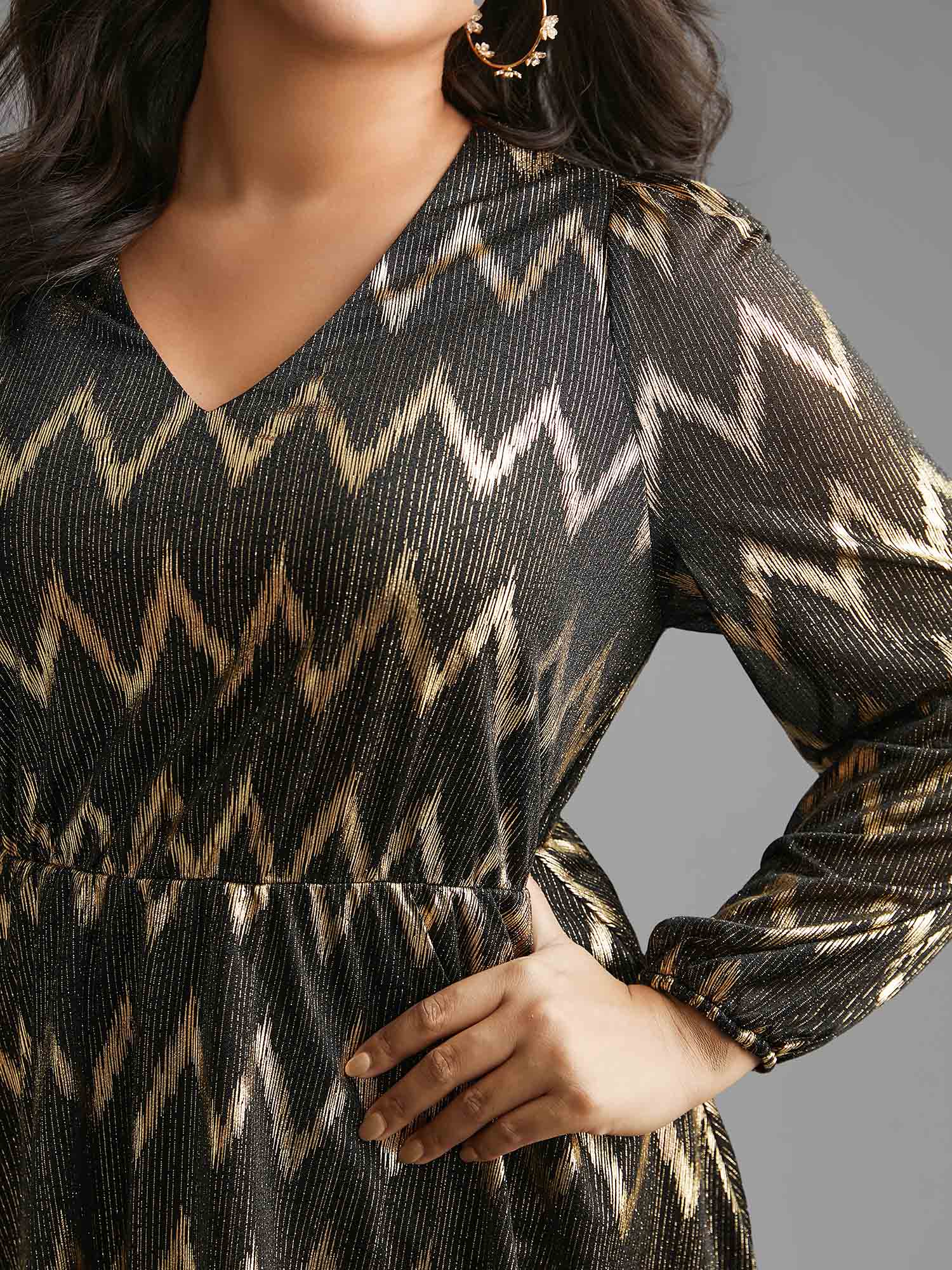 Gold Shimmer Elastic Waist V-neck Blouse - Image 3