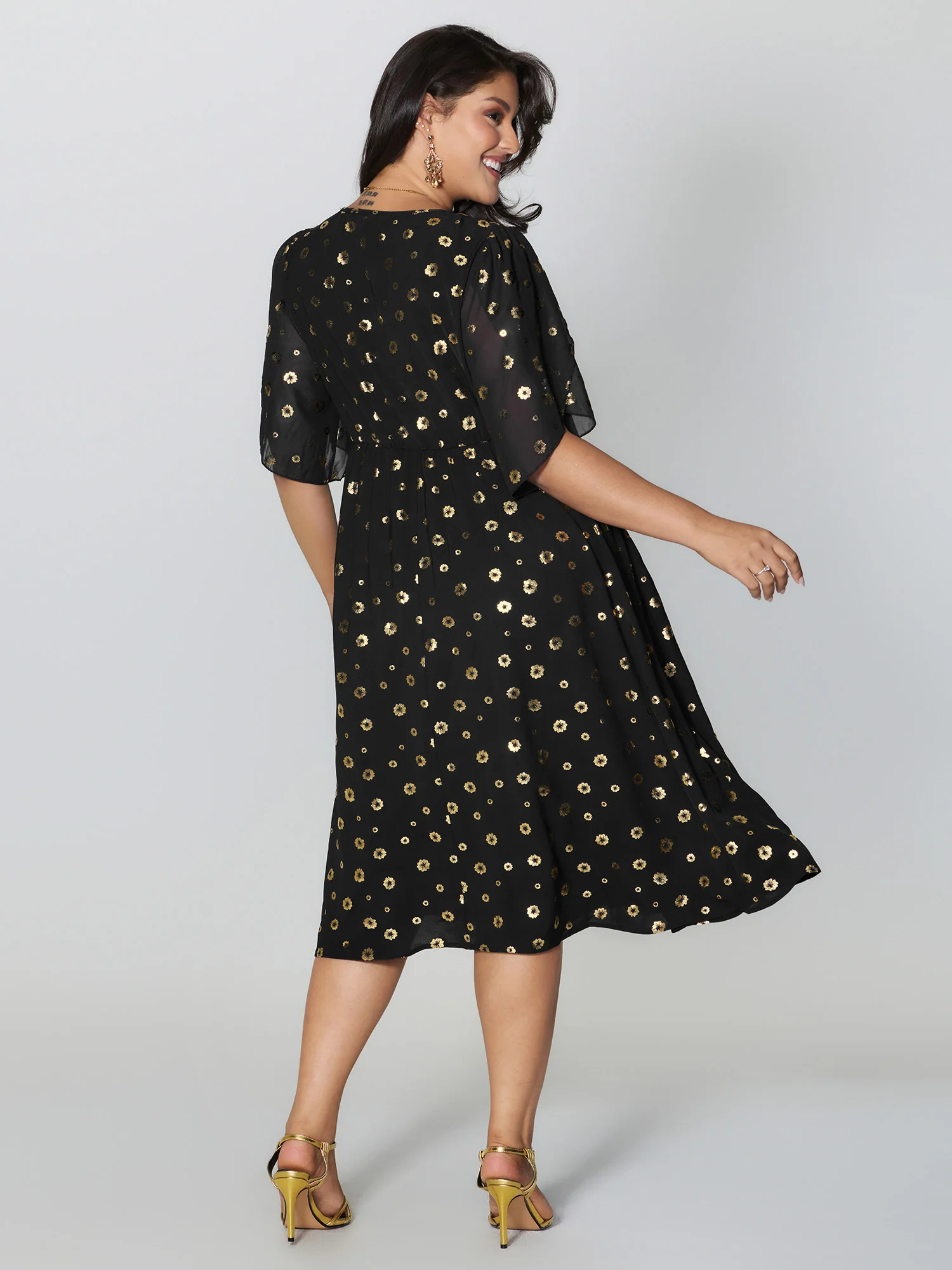 Gold Stamped Bud Sleeve Midi Dress - Image 4
