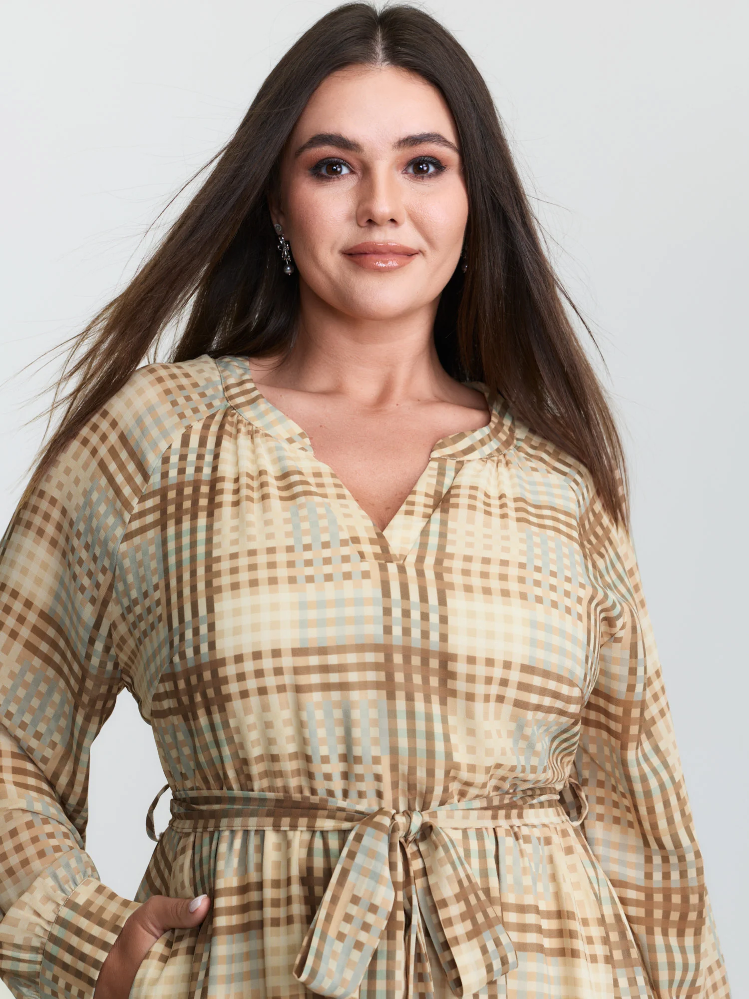 Grid Pattern Waist-Tie Flowy Midi Dress - Image 2
