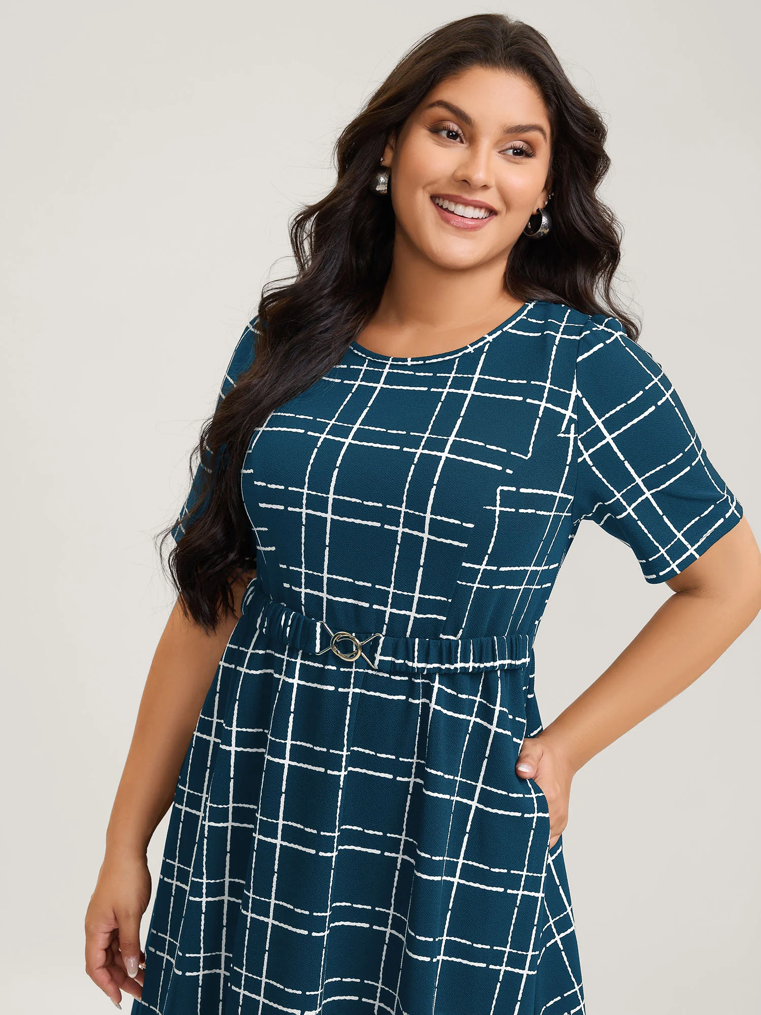 Grid Print Knit Belted Midi Dress - Image 9