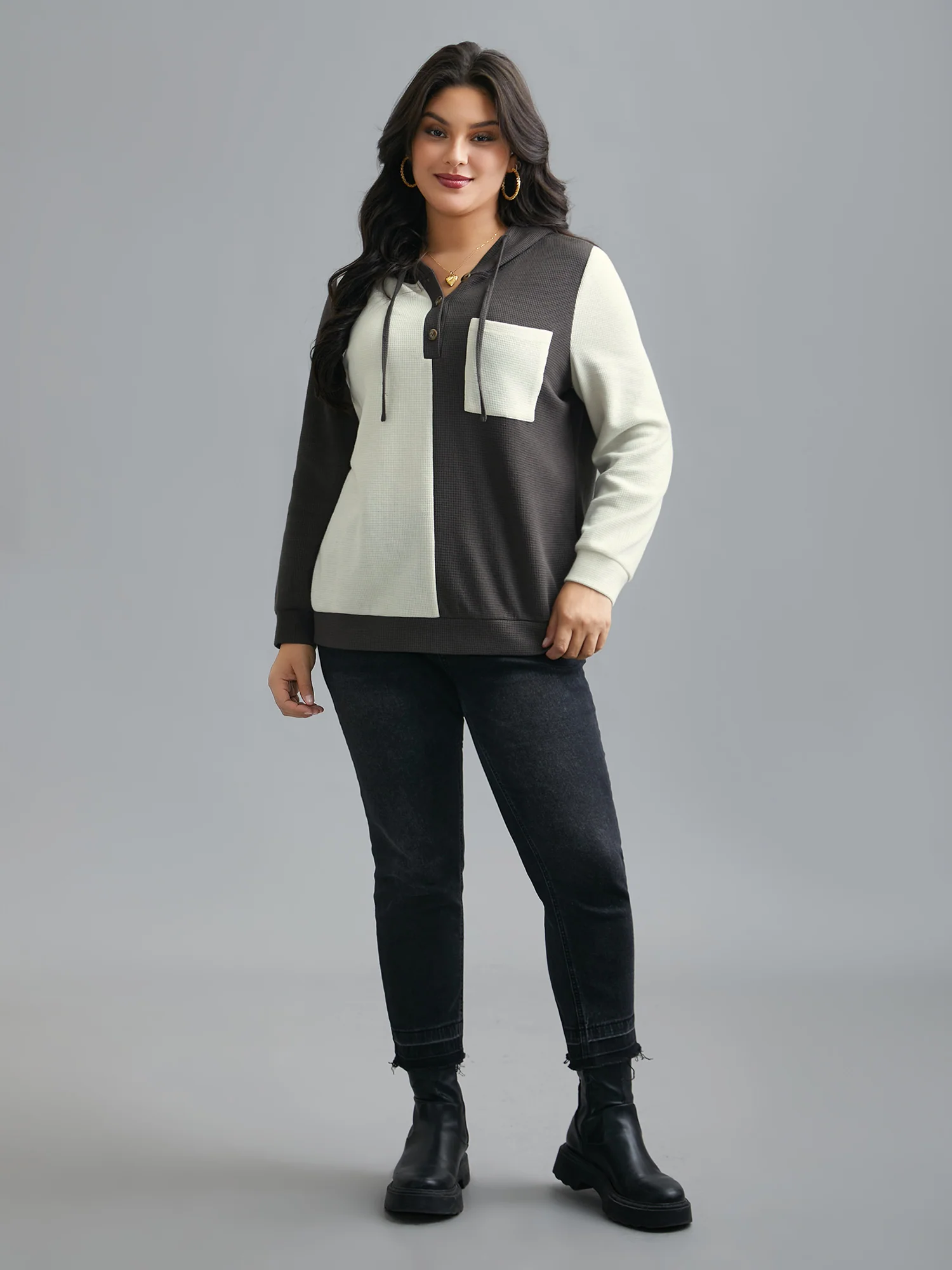 Half Placket Chest Textured Pocket Hoodie - Image 3