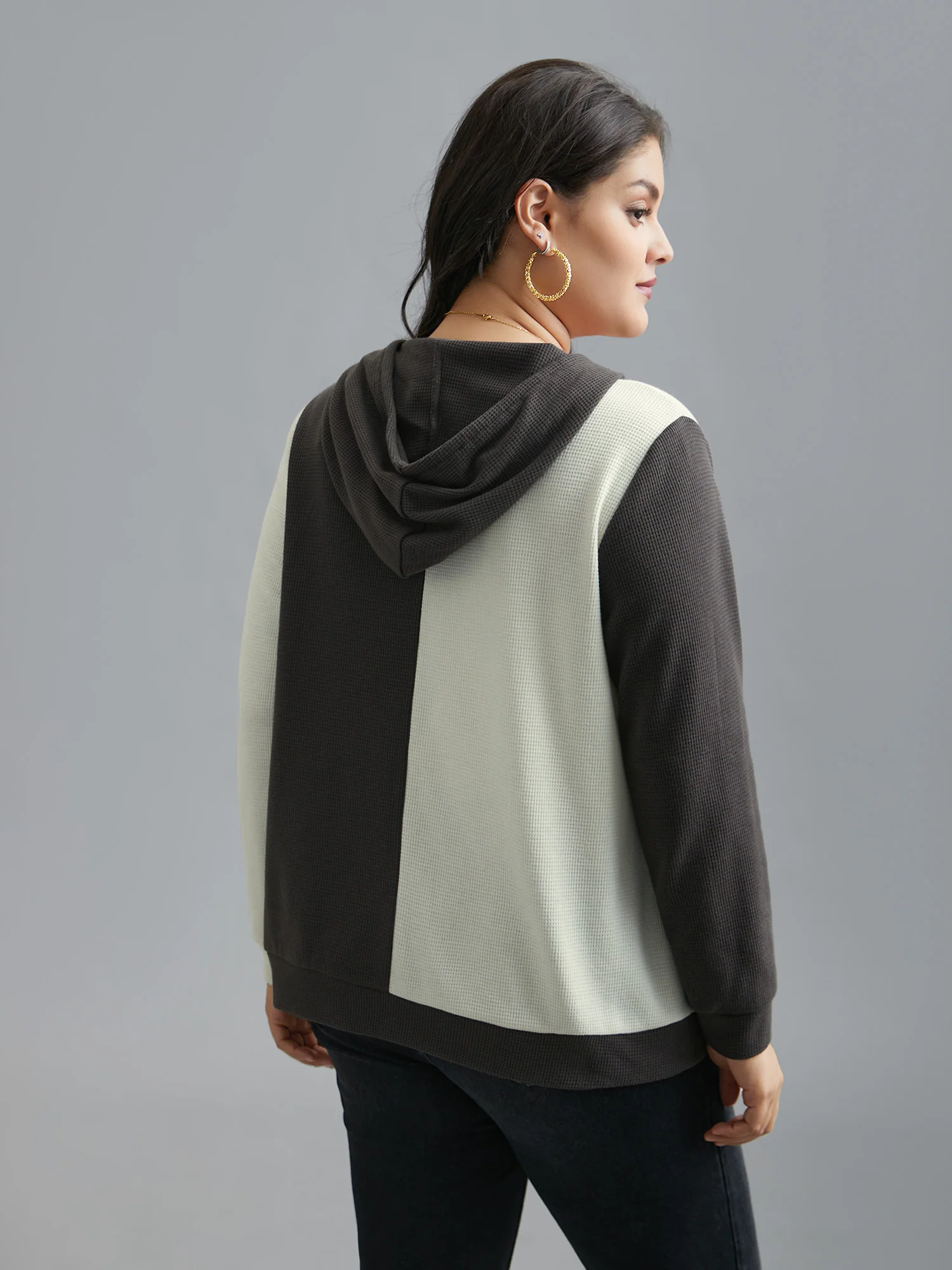 Half Placket Chest Textured Pocket Hoodie - Image 5