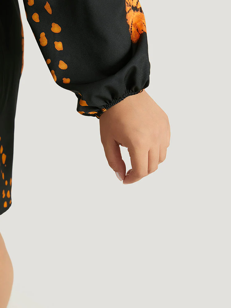 Halloween Graphic Surplice Neck Bowknot Romper - Image 8
