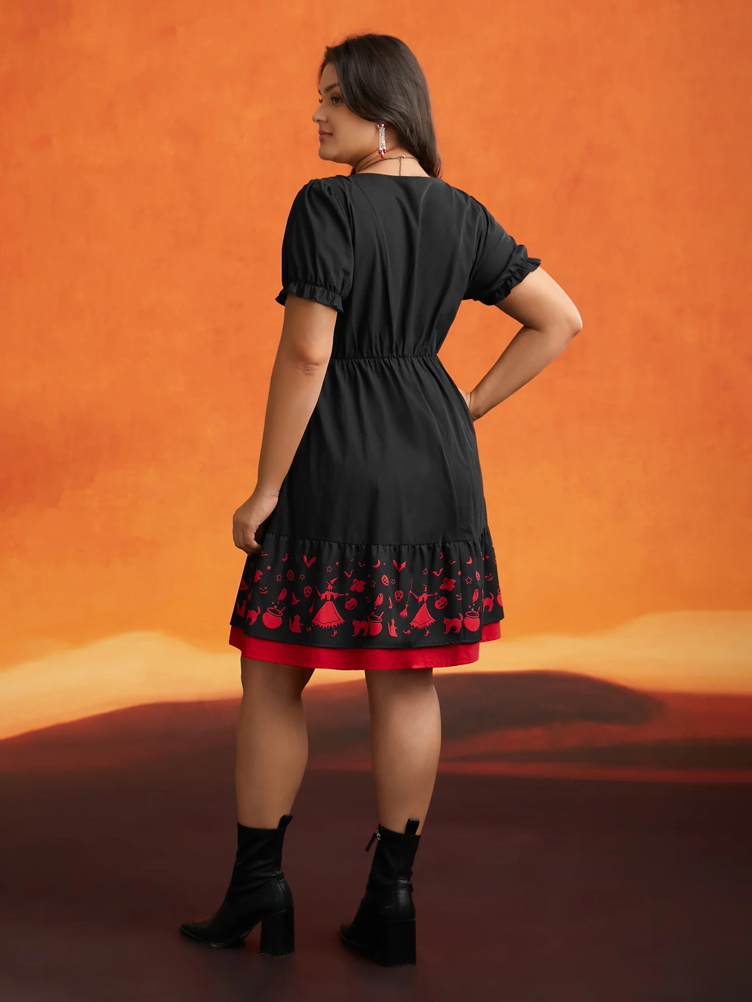 Sweet Romance Heart Motif Midi Dress - Image 4