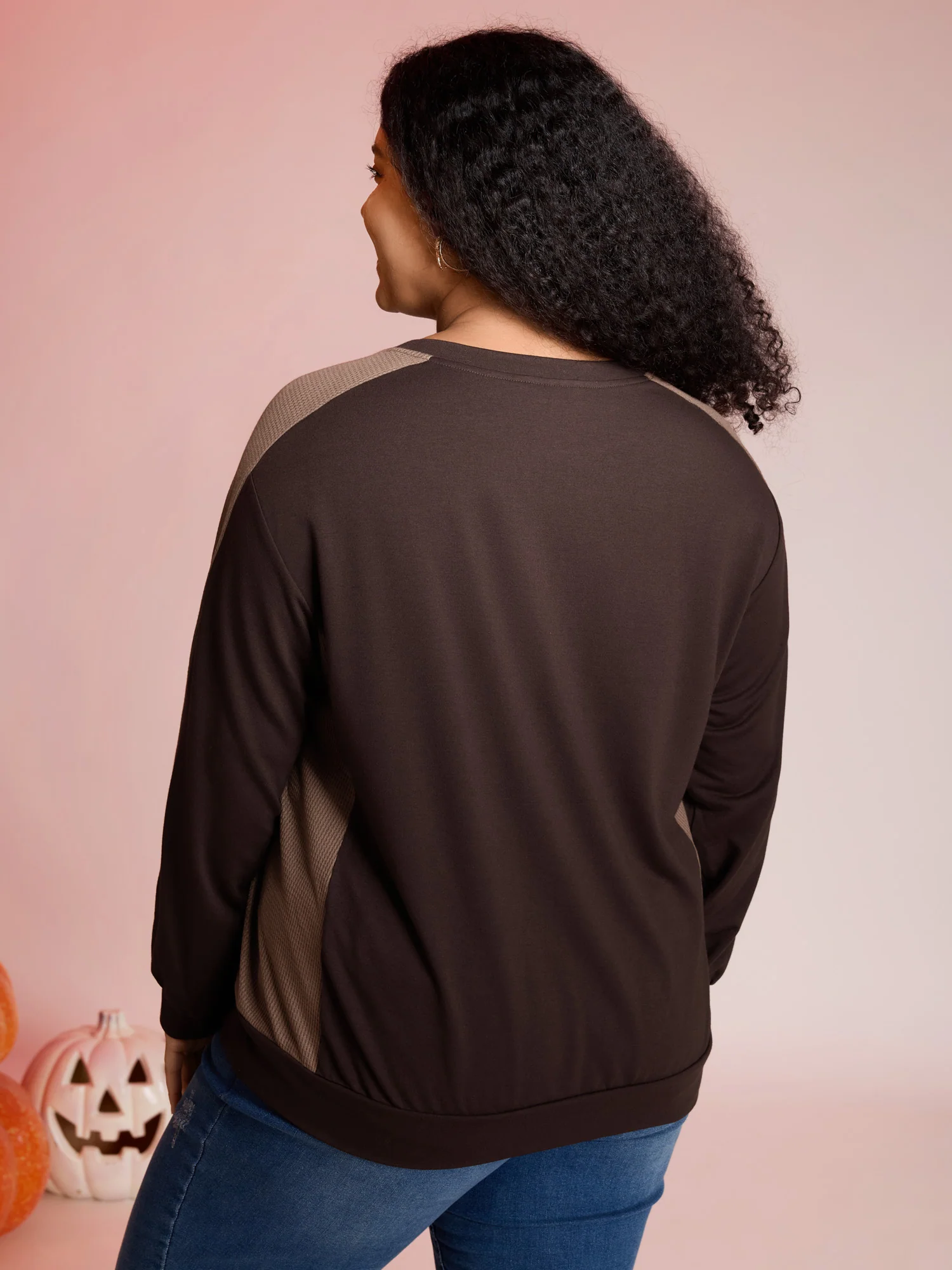 Haunted Heart Relaxed Fit Round Neck Sweatshirt - Image 4