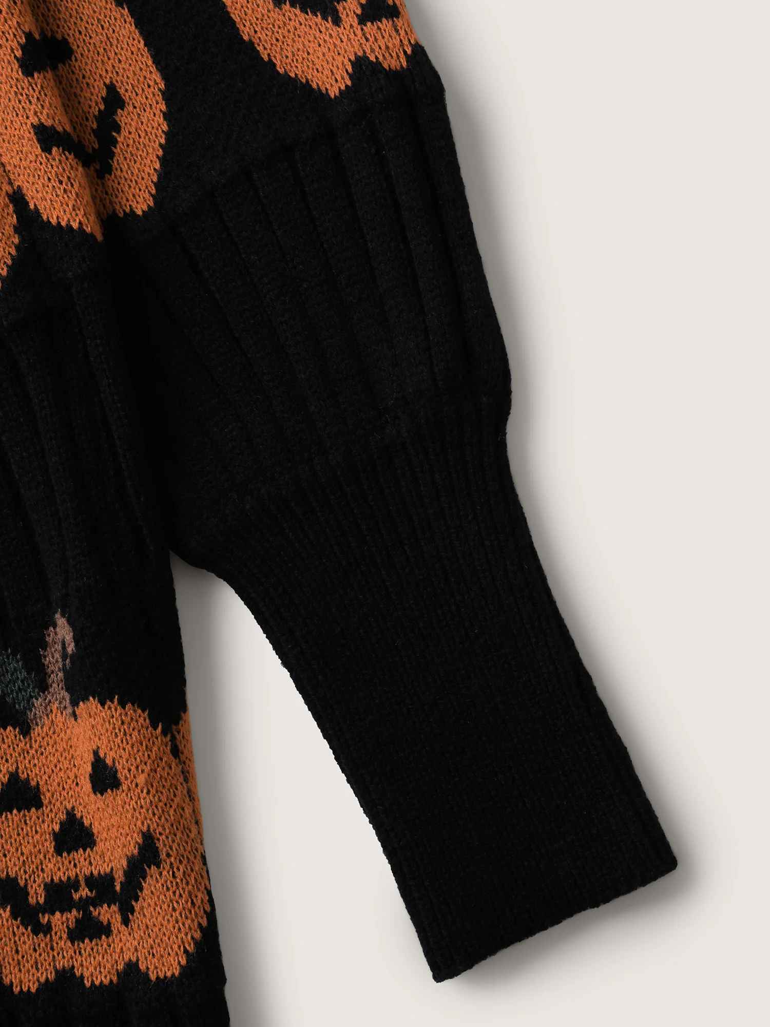 Haunted Pumpkin Print Curvy Hem Knit Cardigan - Image 5