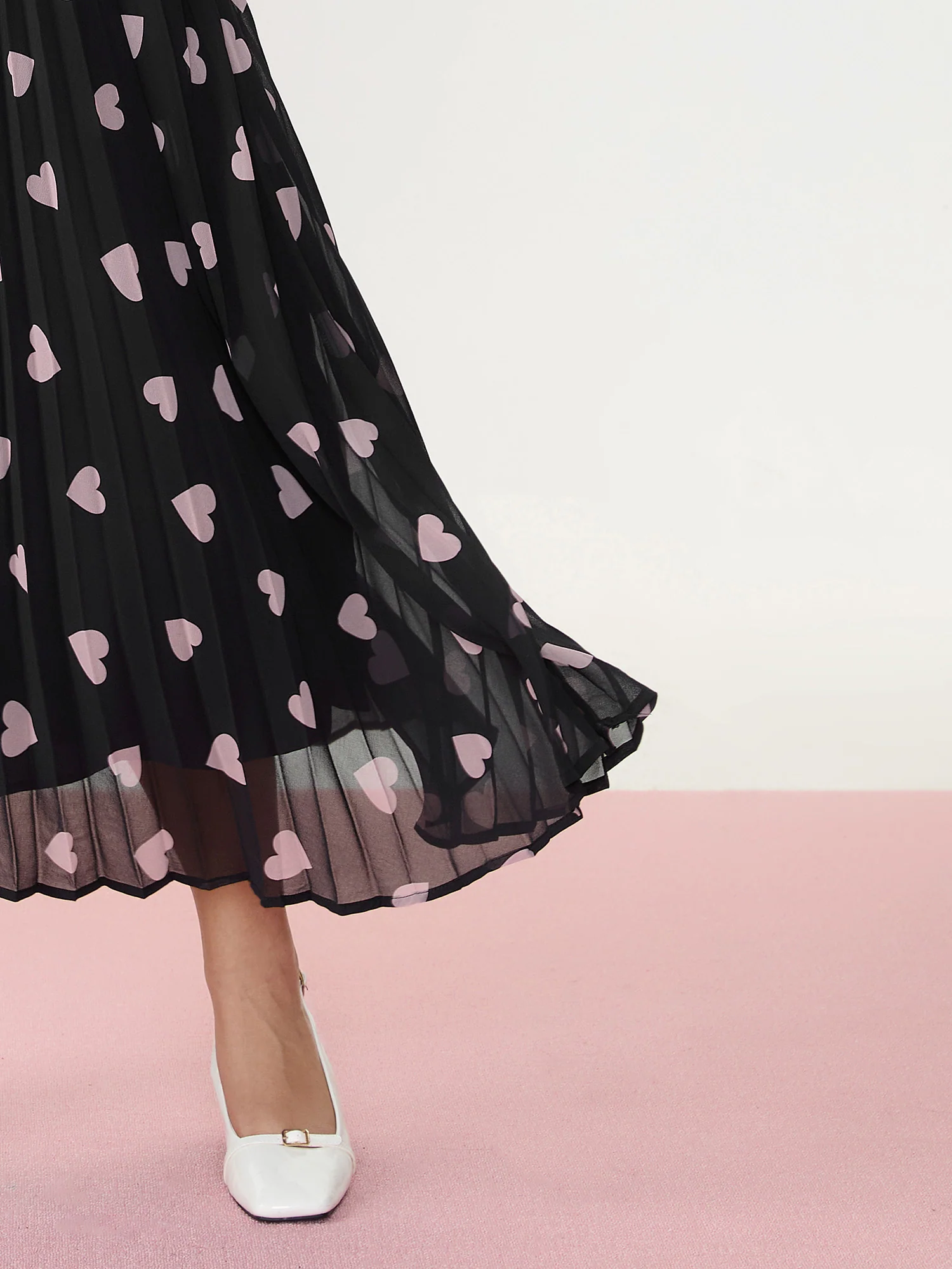 Heart Mesh Pleated Maxi Skirt - Image 4