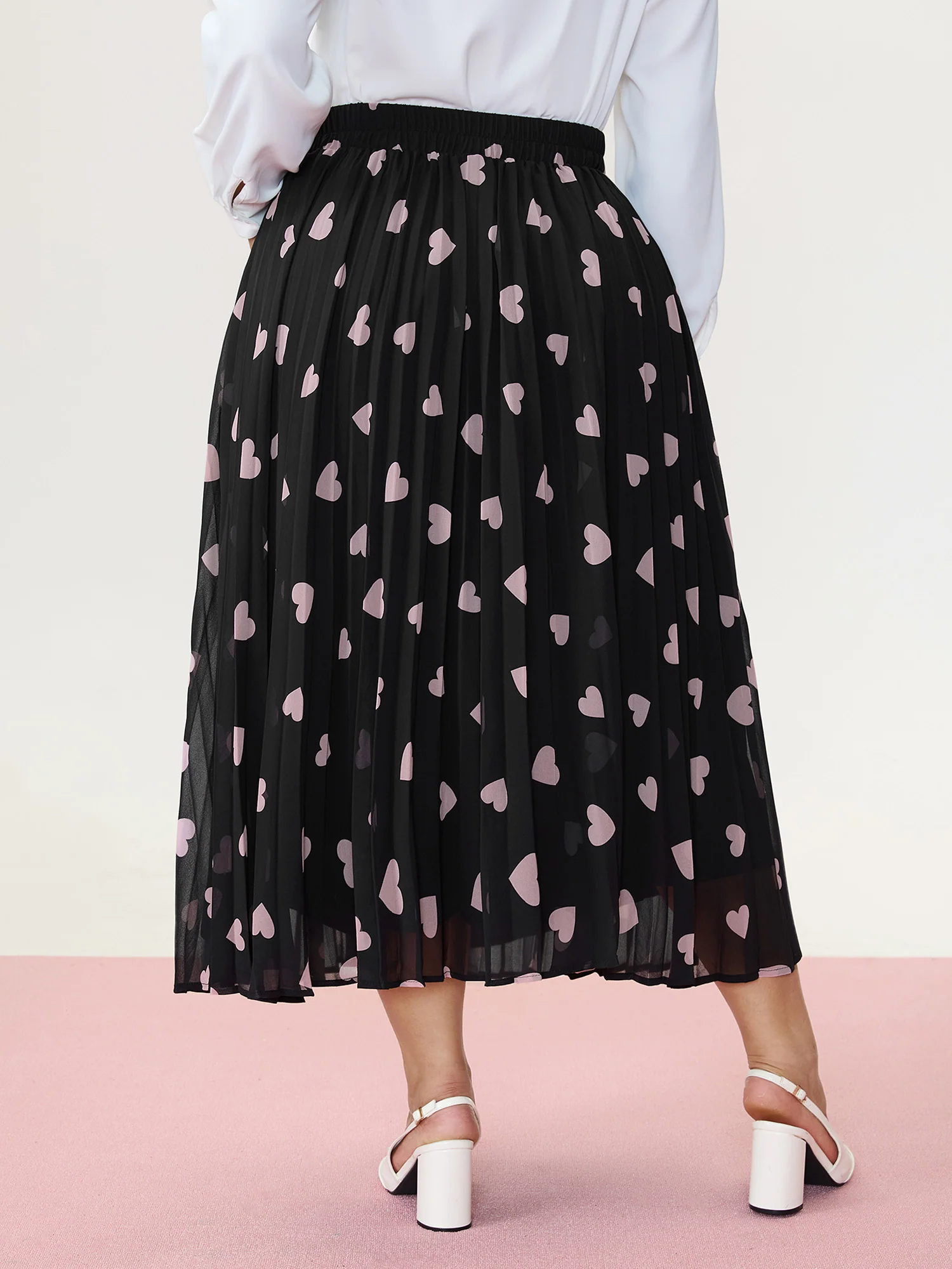Heart Mesh Pleated Maxi Skirt - Image 5