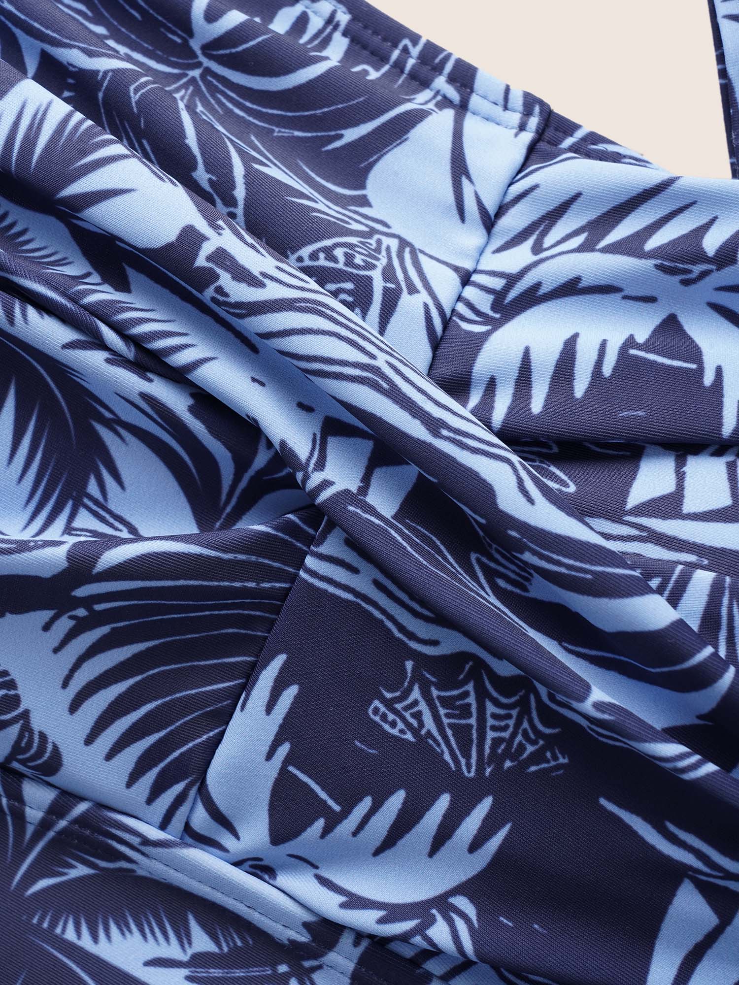 Heart Neckline Tropical Print Crossover Swim Top - Image 5