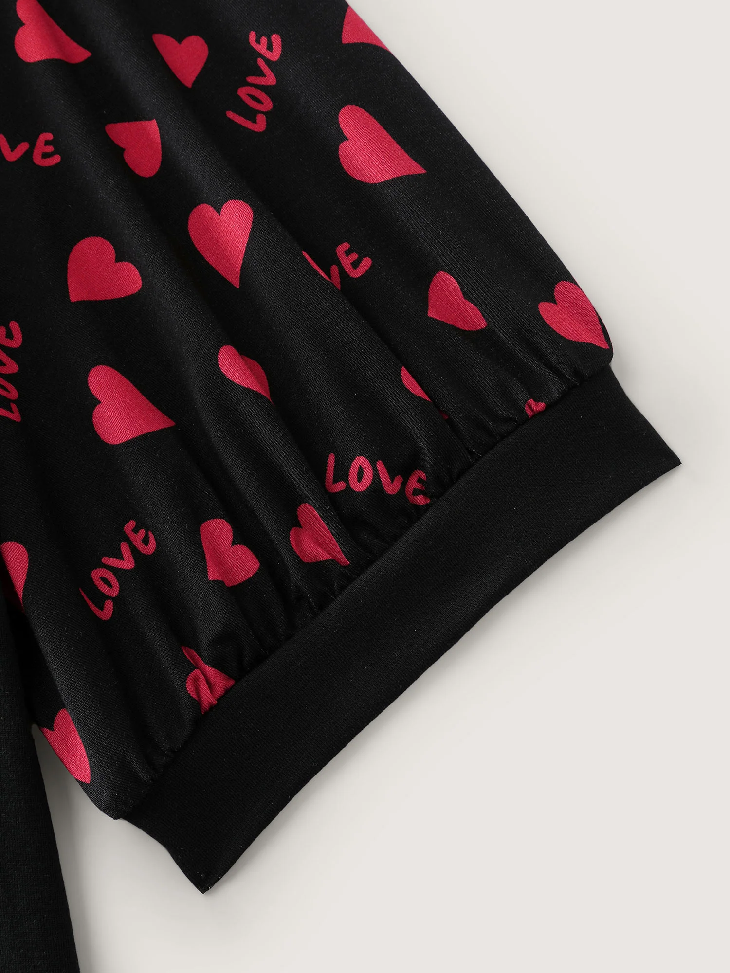 Heart Print Stretchy V-Neck T-Shirt - Image 5