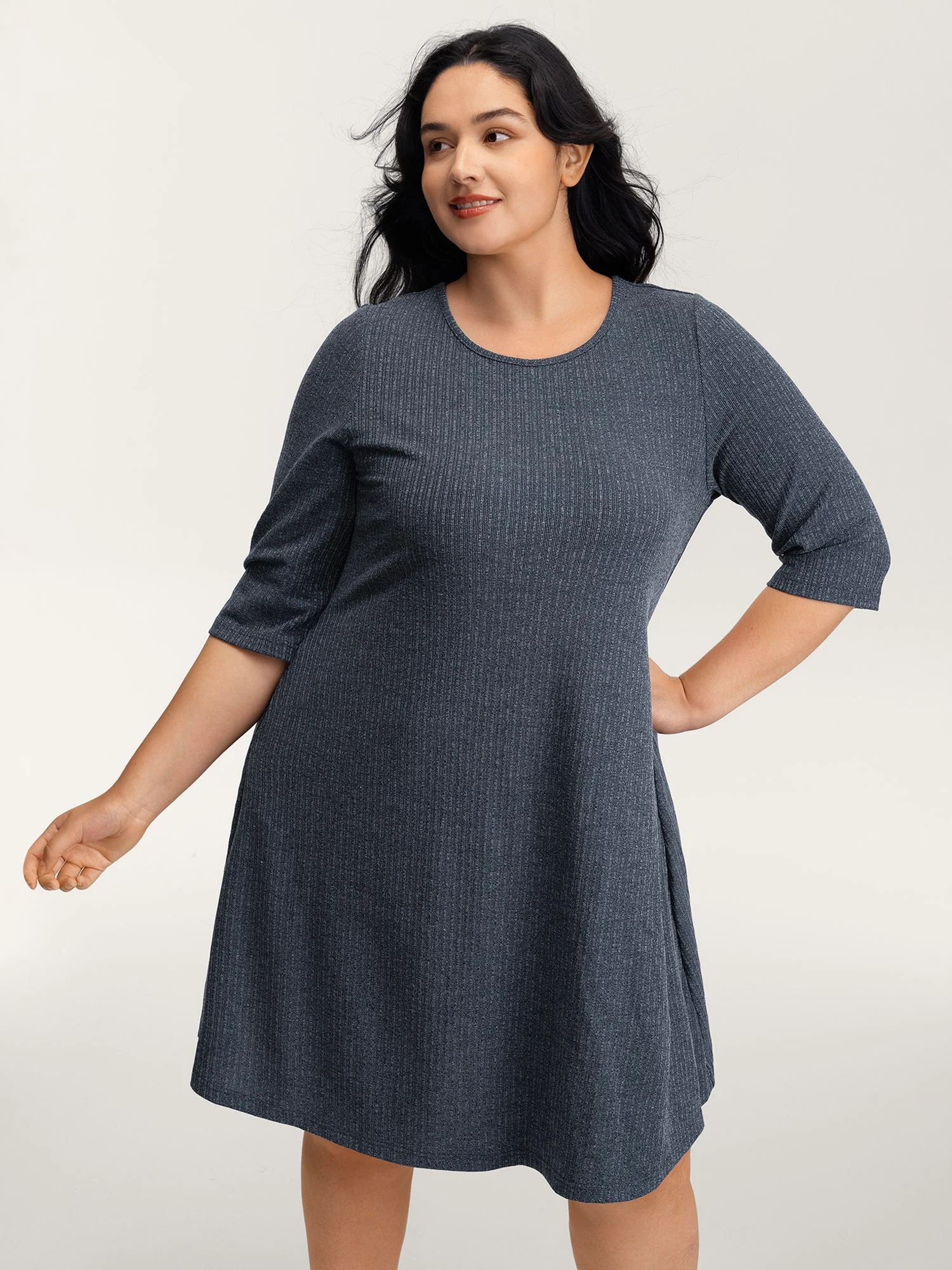 Heather Back Cut-Out Solid Midi Dress - Image 2