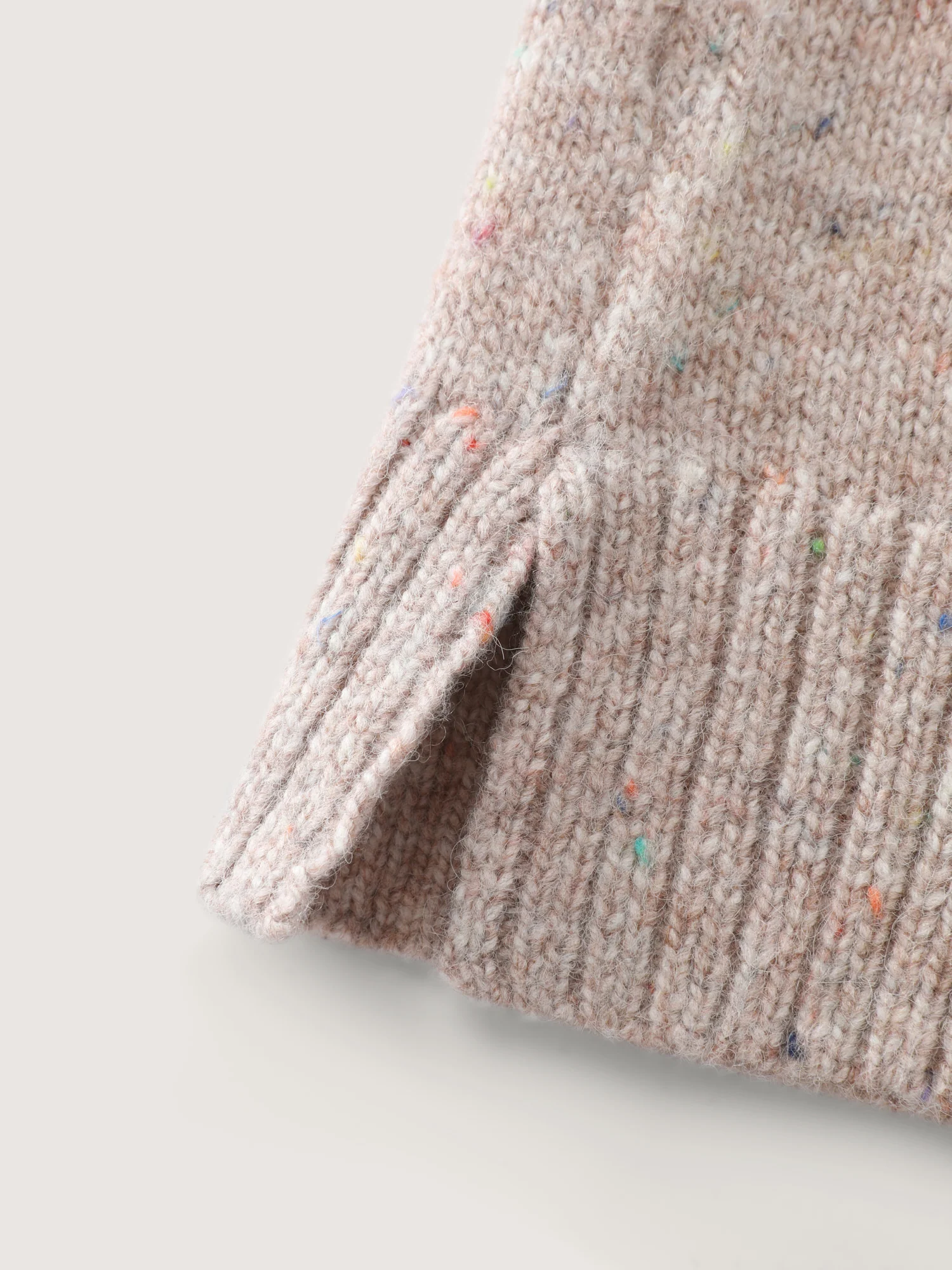 Heather Crewneck Ribbed Hem Pullover - Image 8