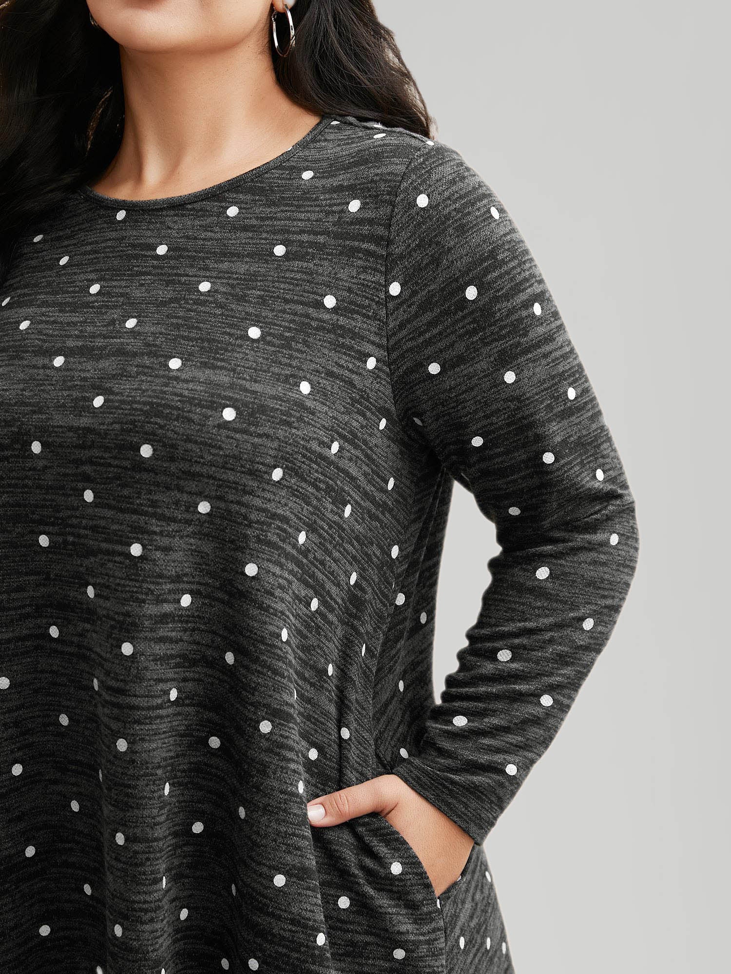 Heather Polka Dot Pocket T-shirt - Image 4