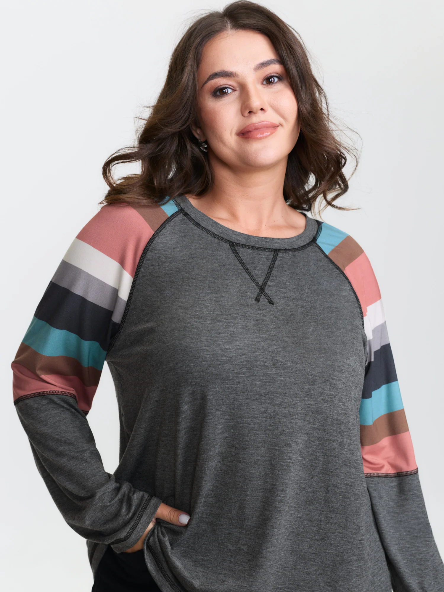 Heather Striped Color Block Sleeves T-Shirt - Image 2