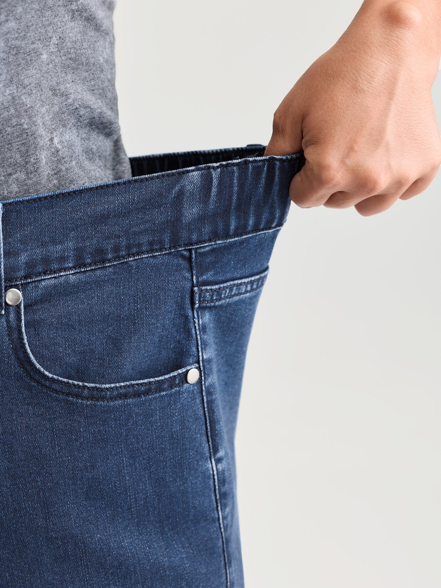High-Rise Stretchy Embroidered Hem Jeans - Image 4
