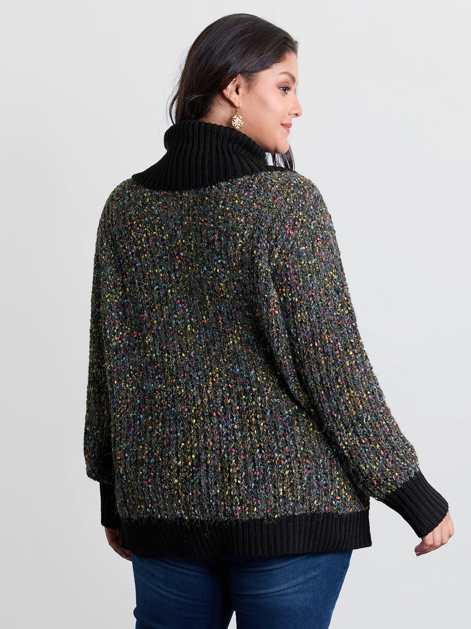 High Turtleneck Grainy Yarn Contrast Pullover - Image 4