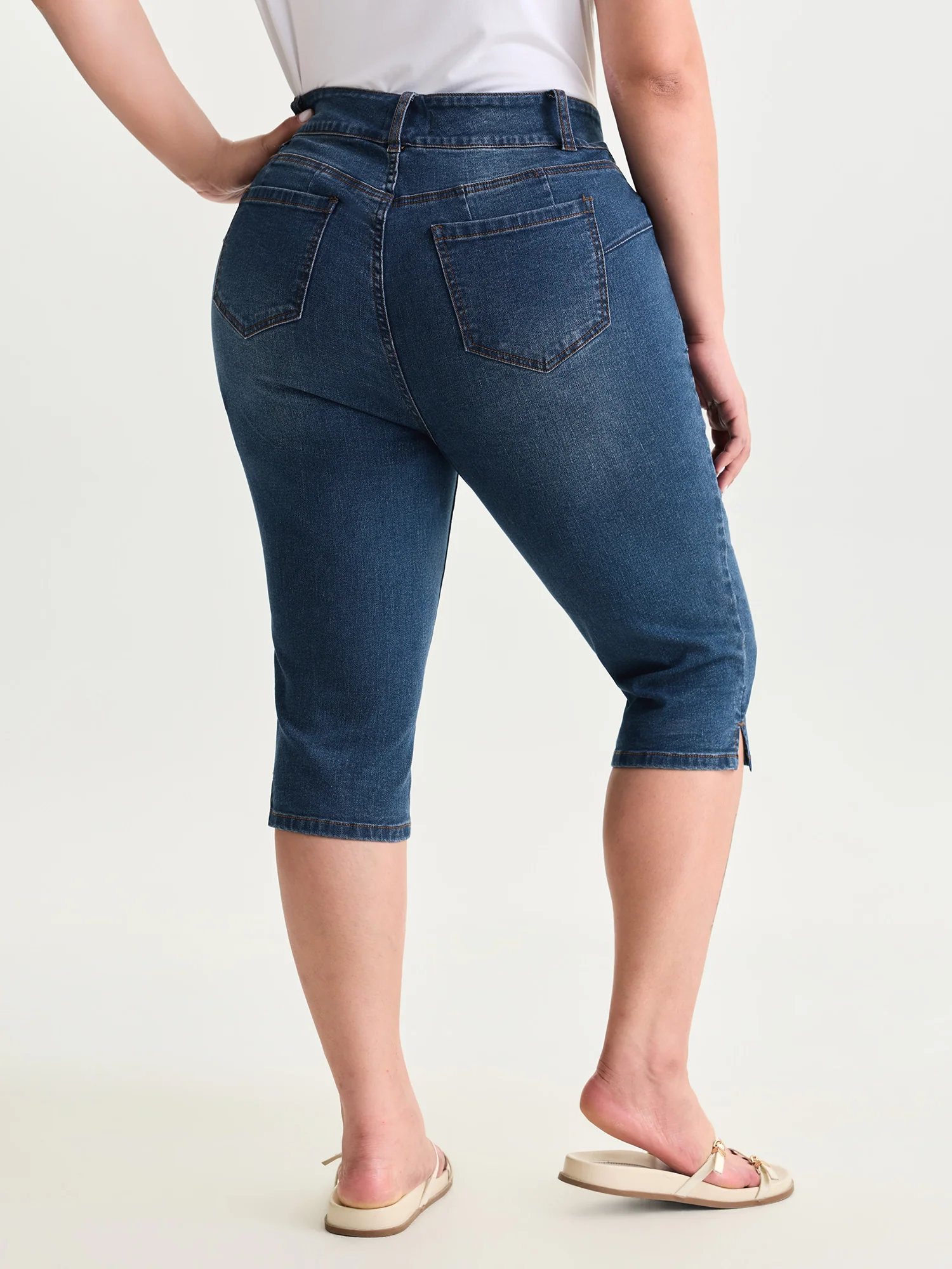 High Waisted Wash Double Buttons Jeans - Image 6