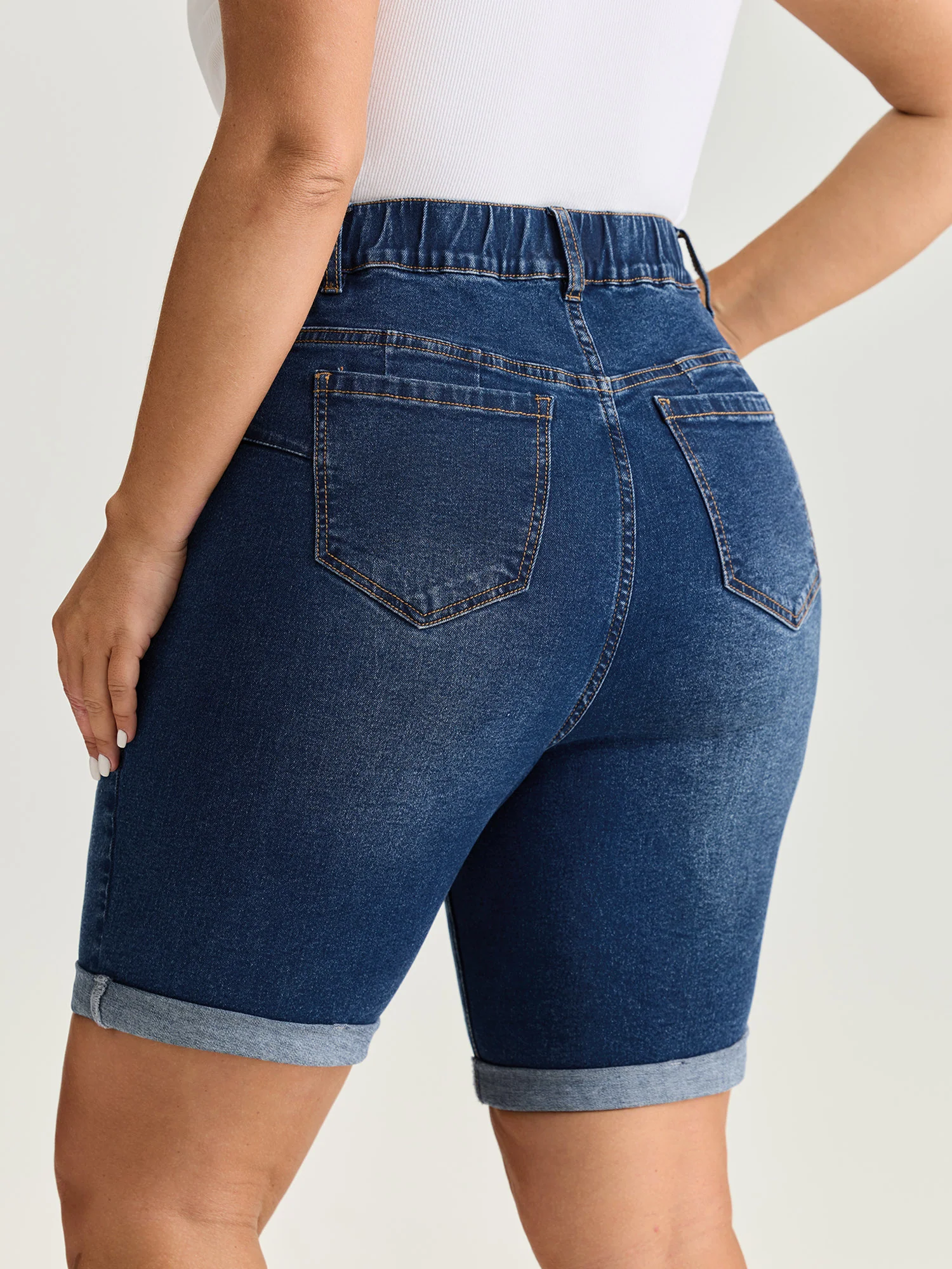 Hip Lifting No Gap Waist Skinny-Fit Denim Shorts - Image 7