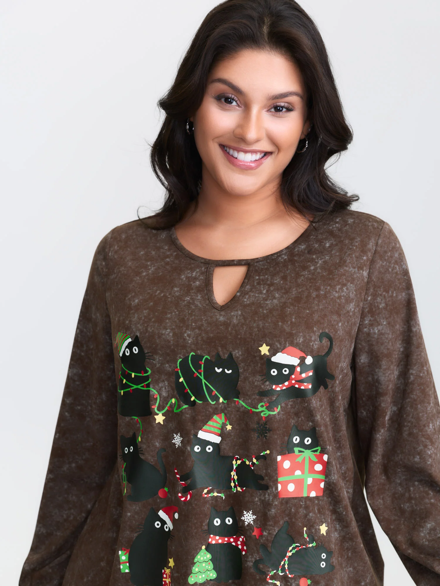 Holiday Cat Snowflake Effect T-Shirt - Image 13