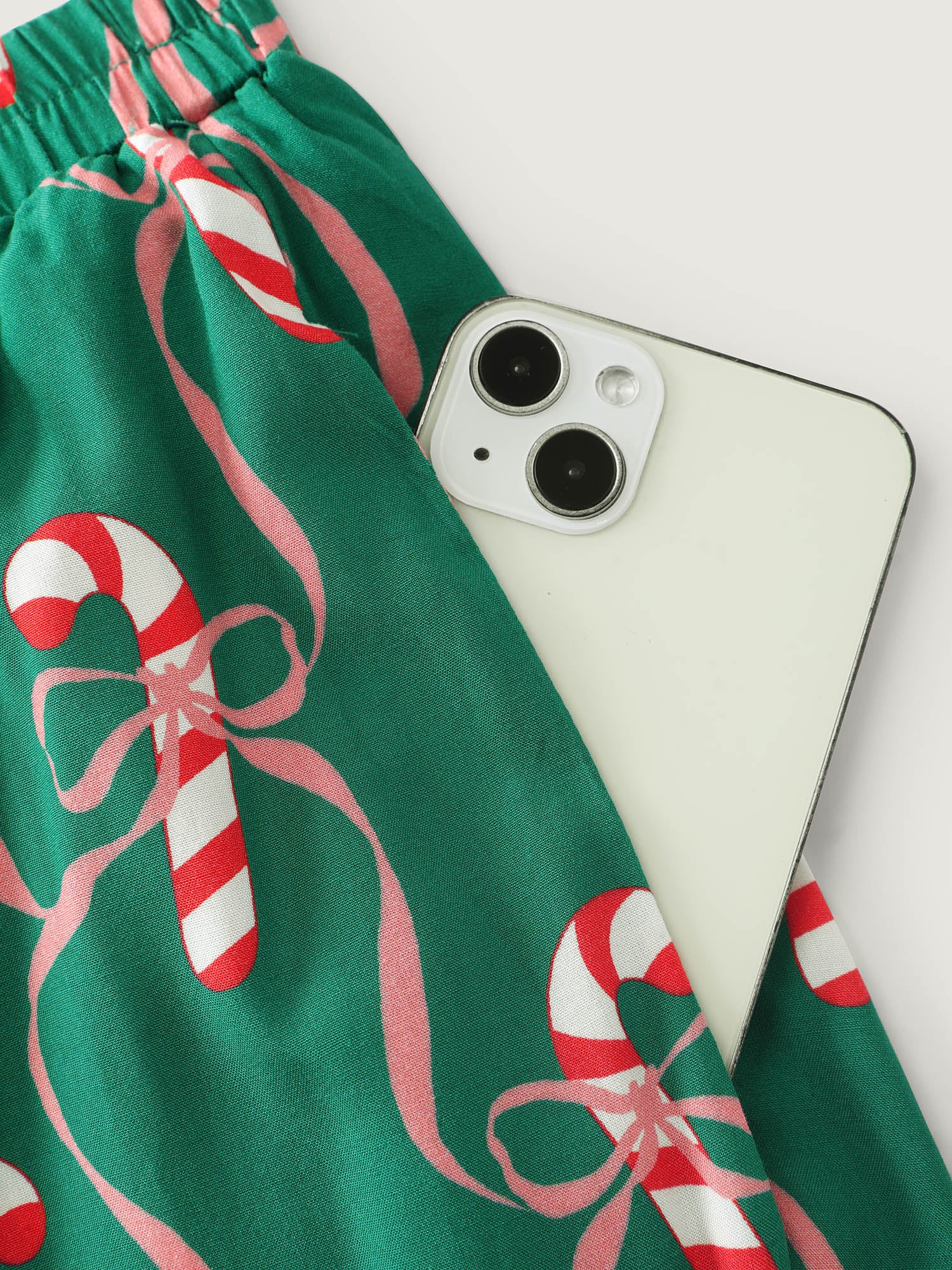 Holiday Cheer Print Pockets Two-Piece Lounge Set - Image 11
