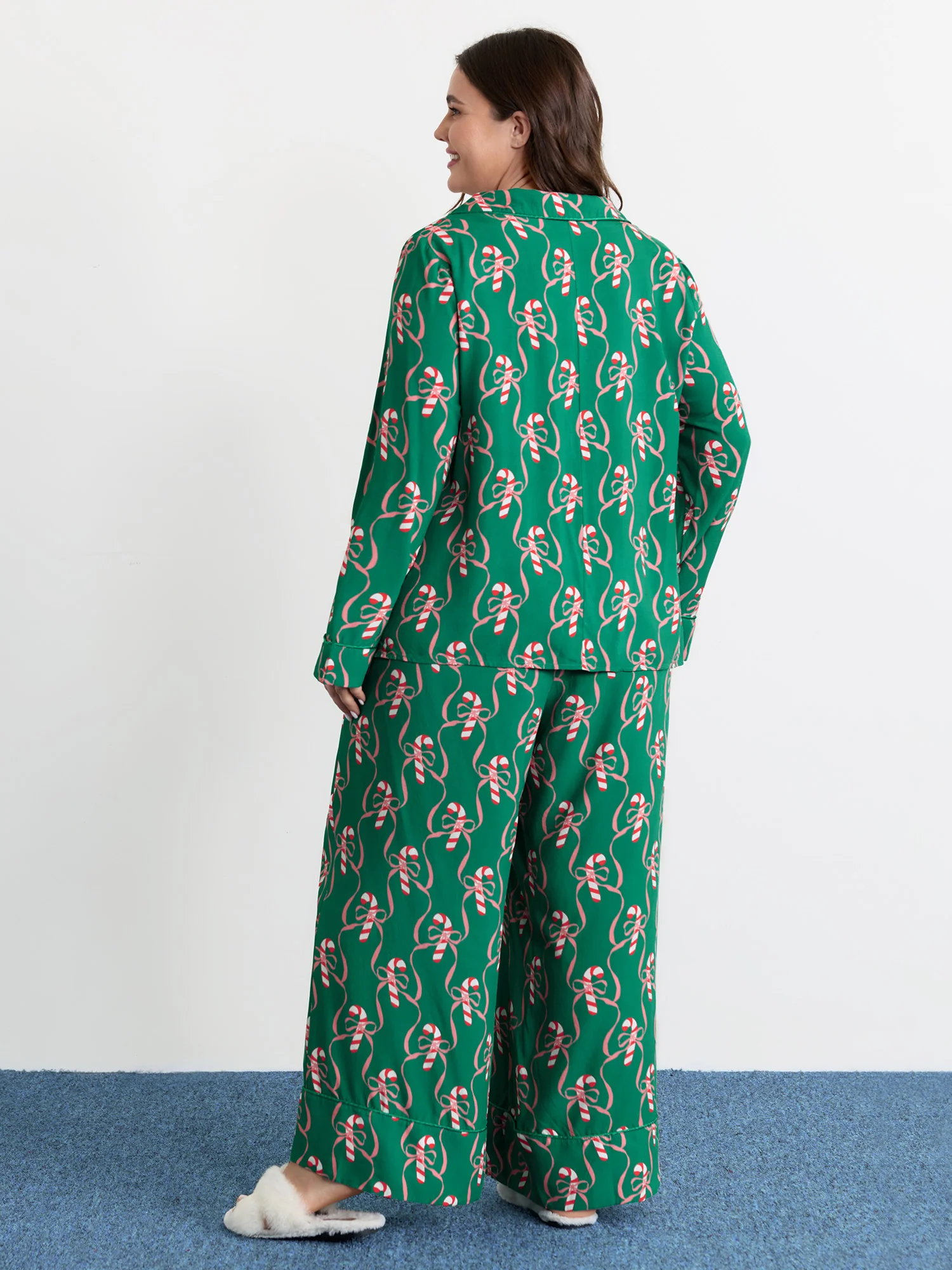 Holiday Cheer Print Pockets Two-Piece Lounge Set - Image 7
