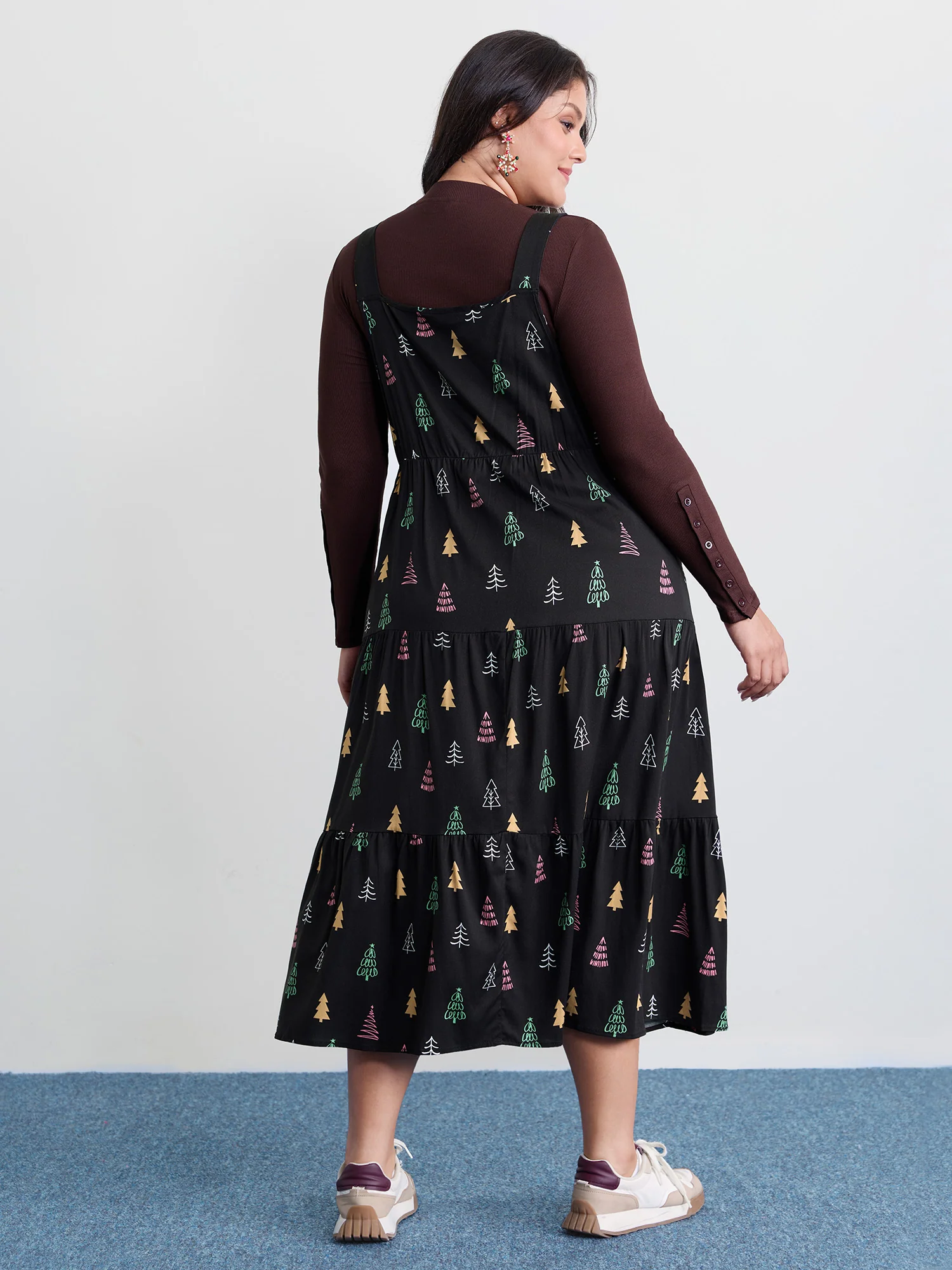 Holiday Tree Rayon Pockets Midi Dress - Image 4
