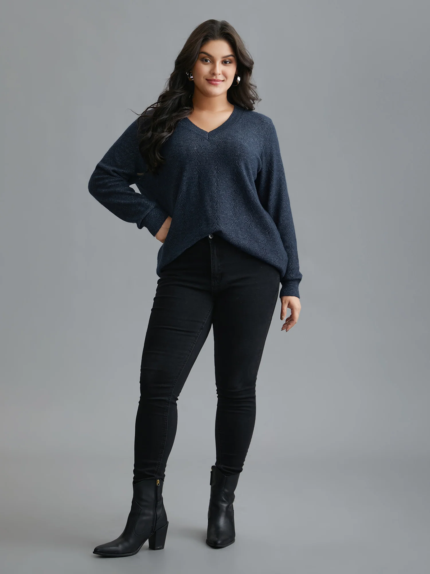 Hollowed-Out-Back Bows V-Neck Pullover - Image 3
