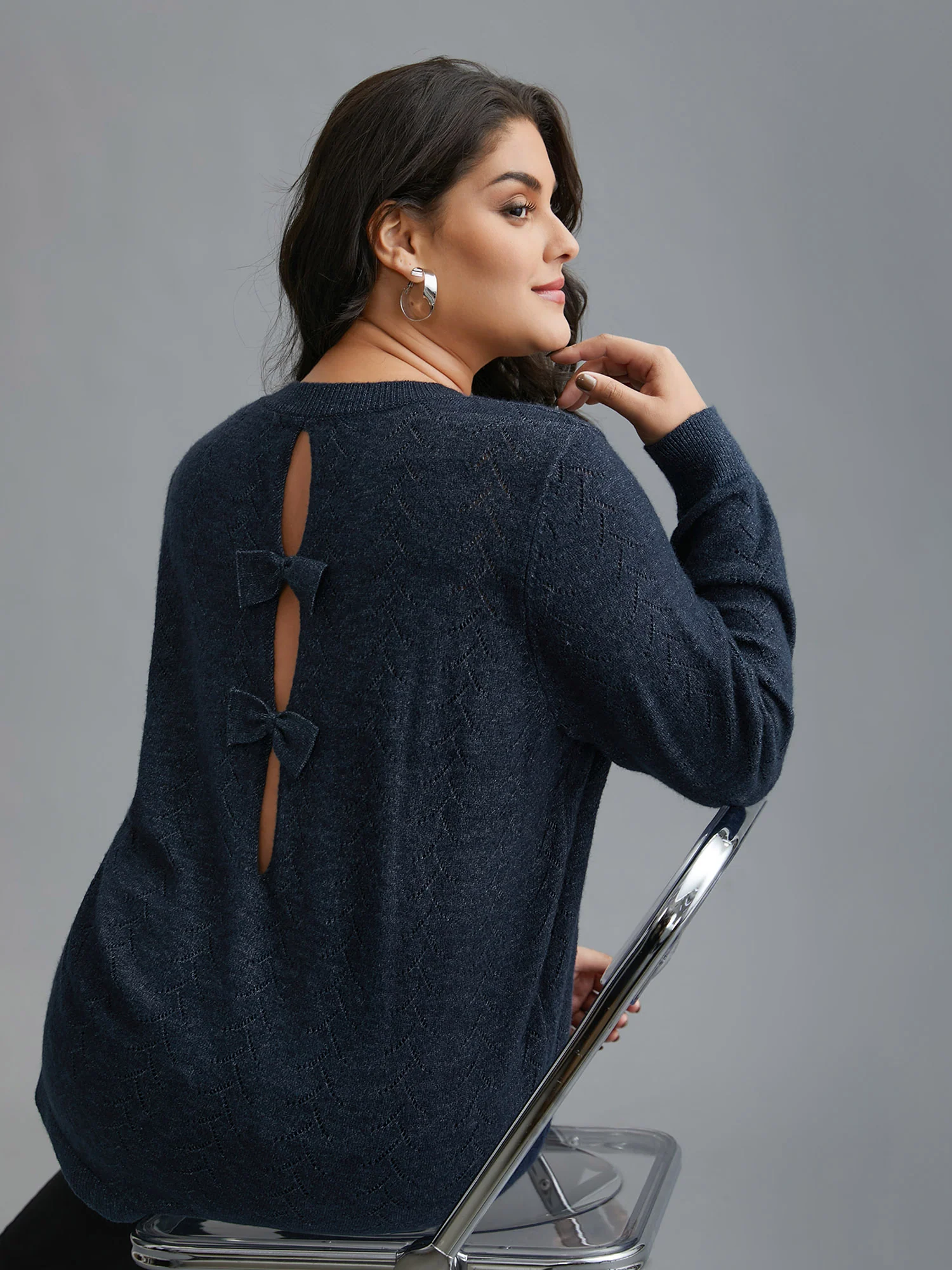 Hollowed-Out-Back Bows V-Neck Pullover - Image 5