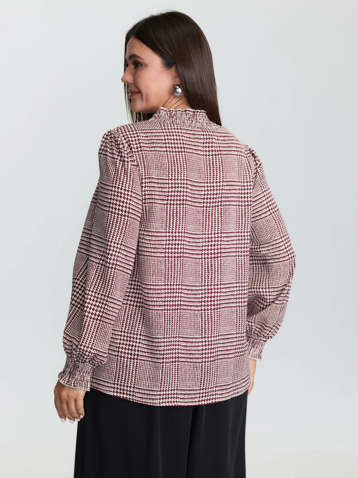 Houndstooth Pattern Ruffled Collar Blouse - Image 5