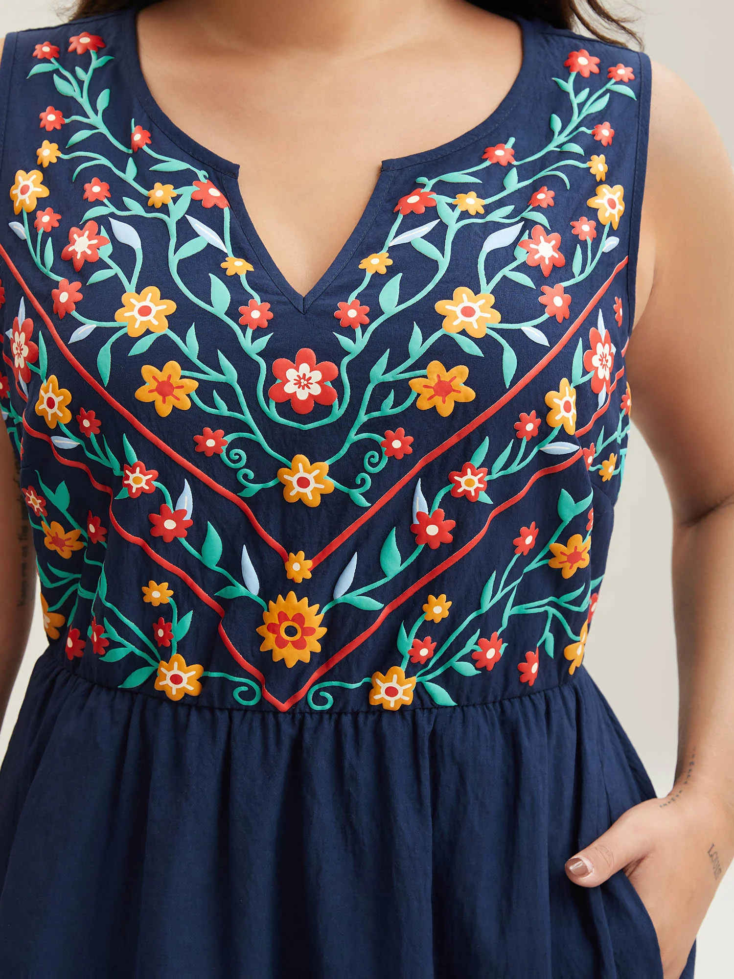 Imitation Embroidery Woven Sleeveless Midi Dress - Image 3