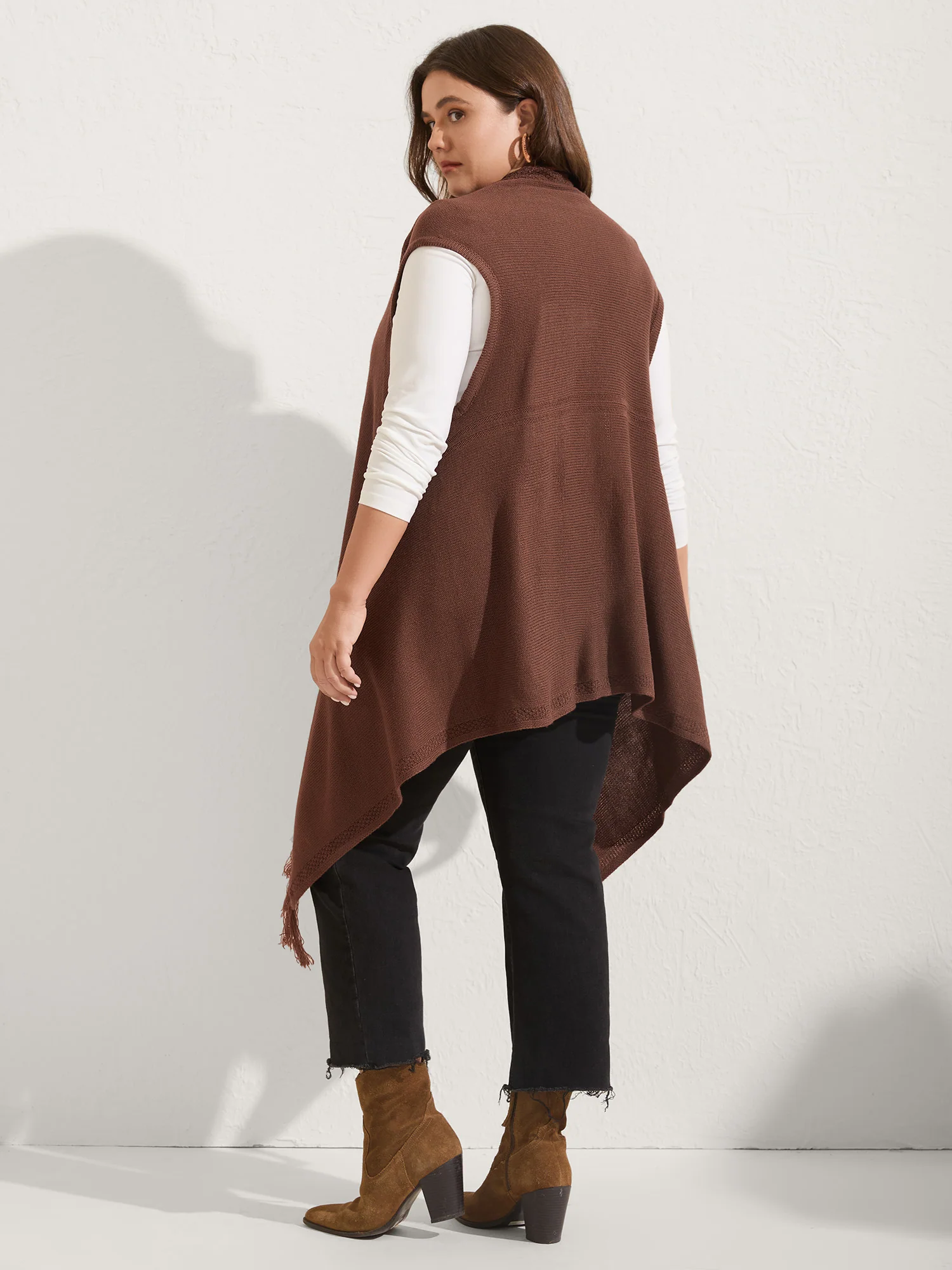 Irregular Hem Sleeveless Tassel Cardigan - Image 4