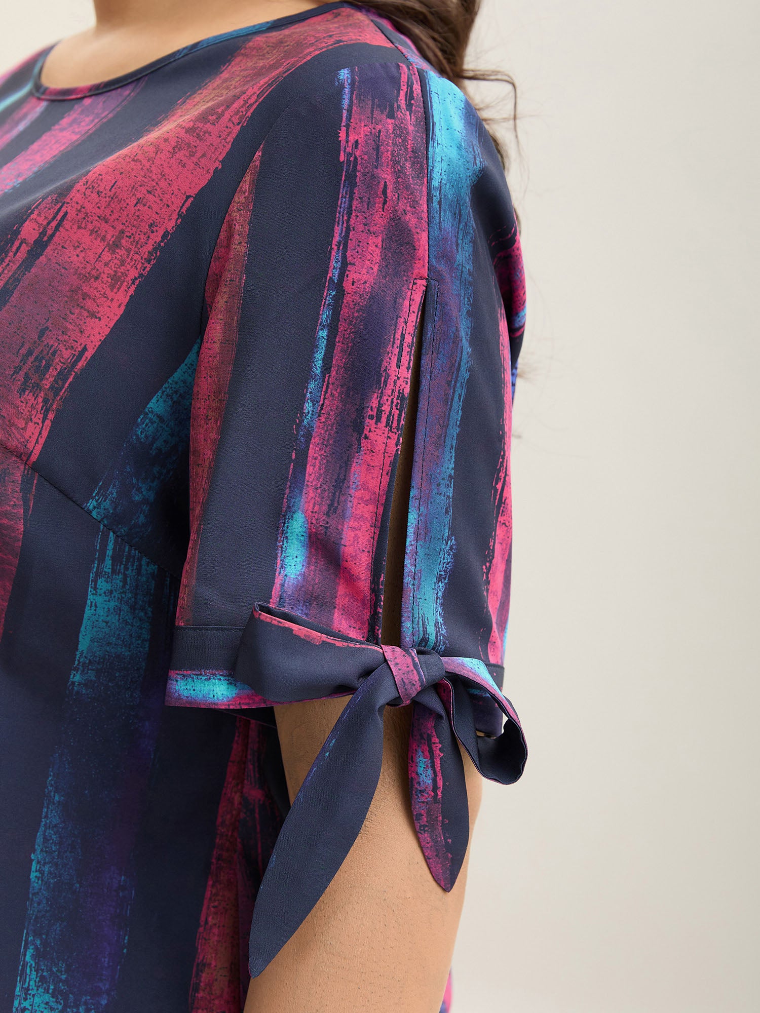 Irregular Stripes Sleeve Tie Blouse - Image 4