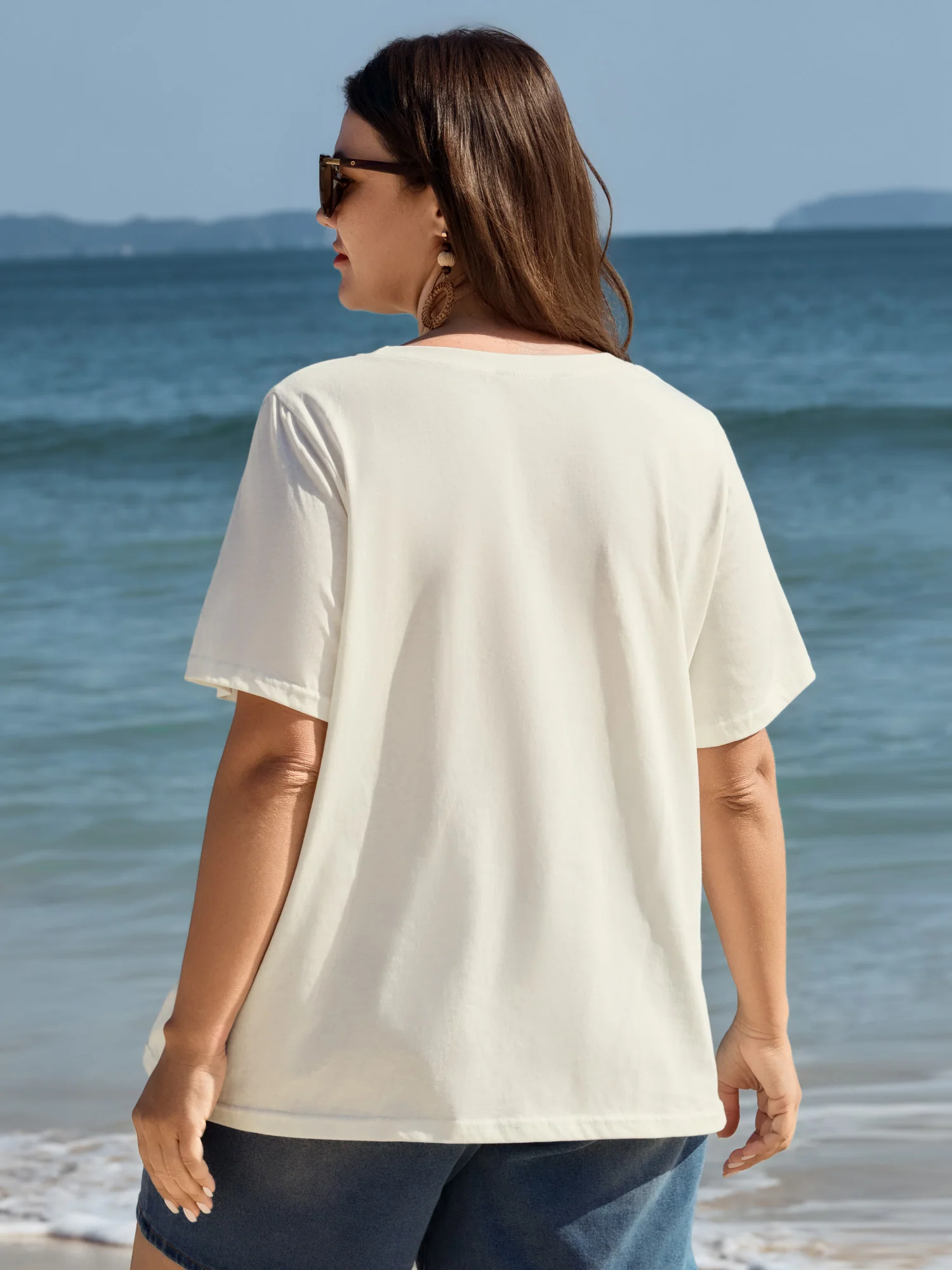 Island Print Round Neck Plain T-Shirt - Image 4